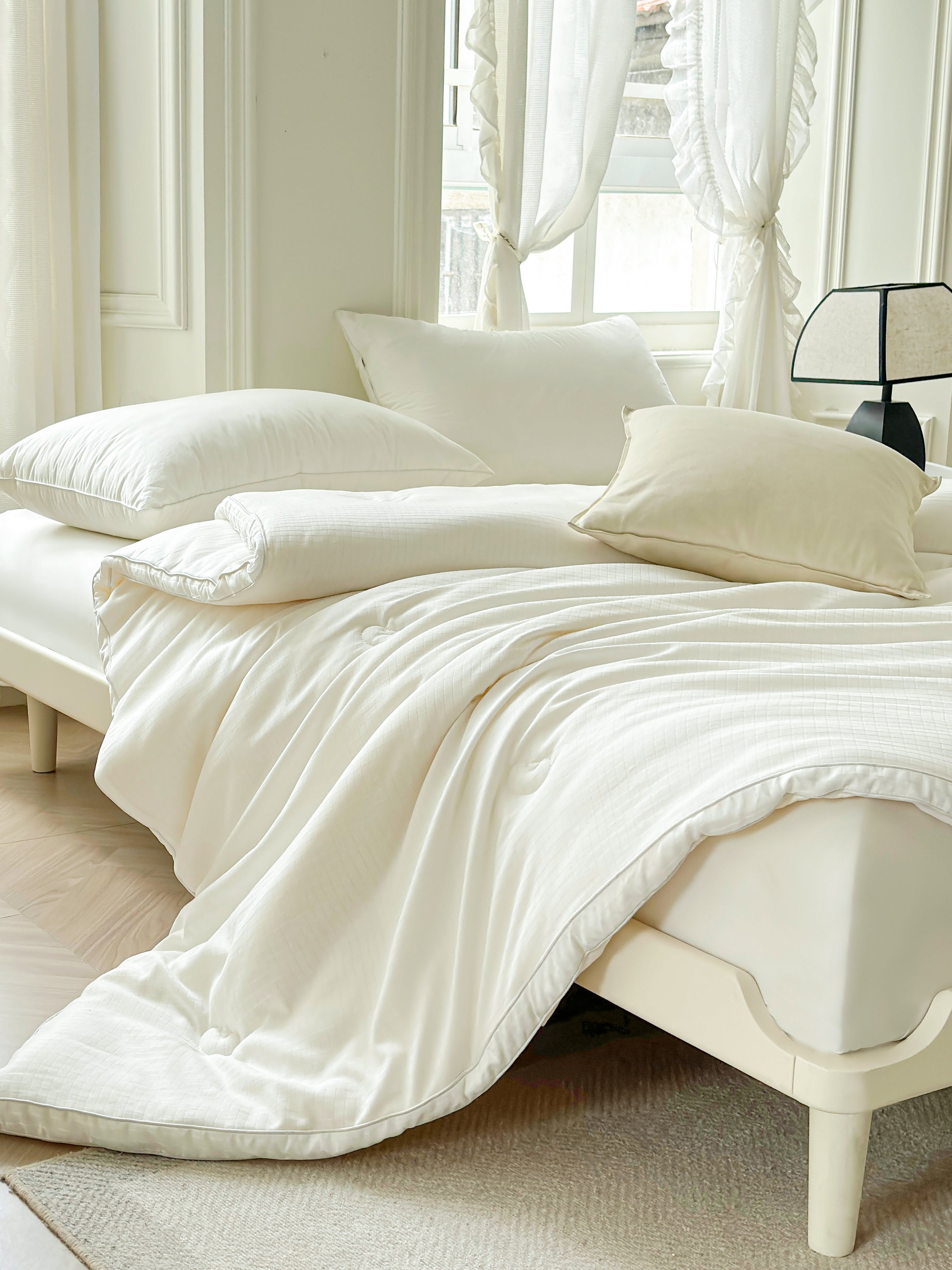 Duvet & Pillows