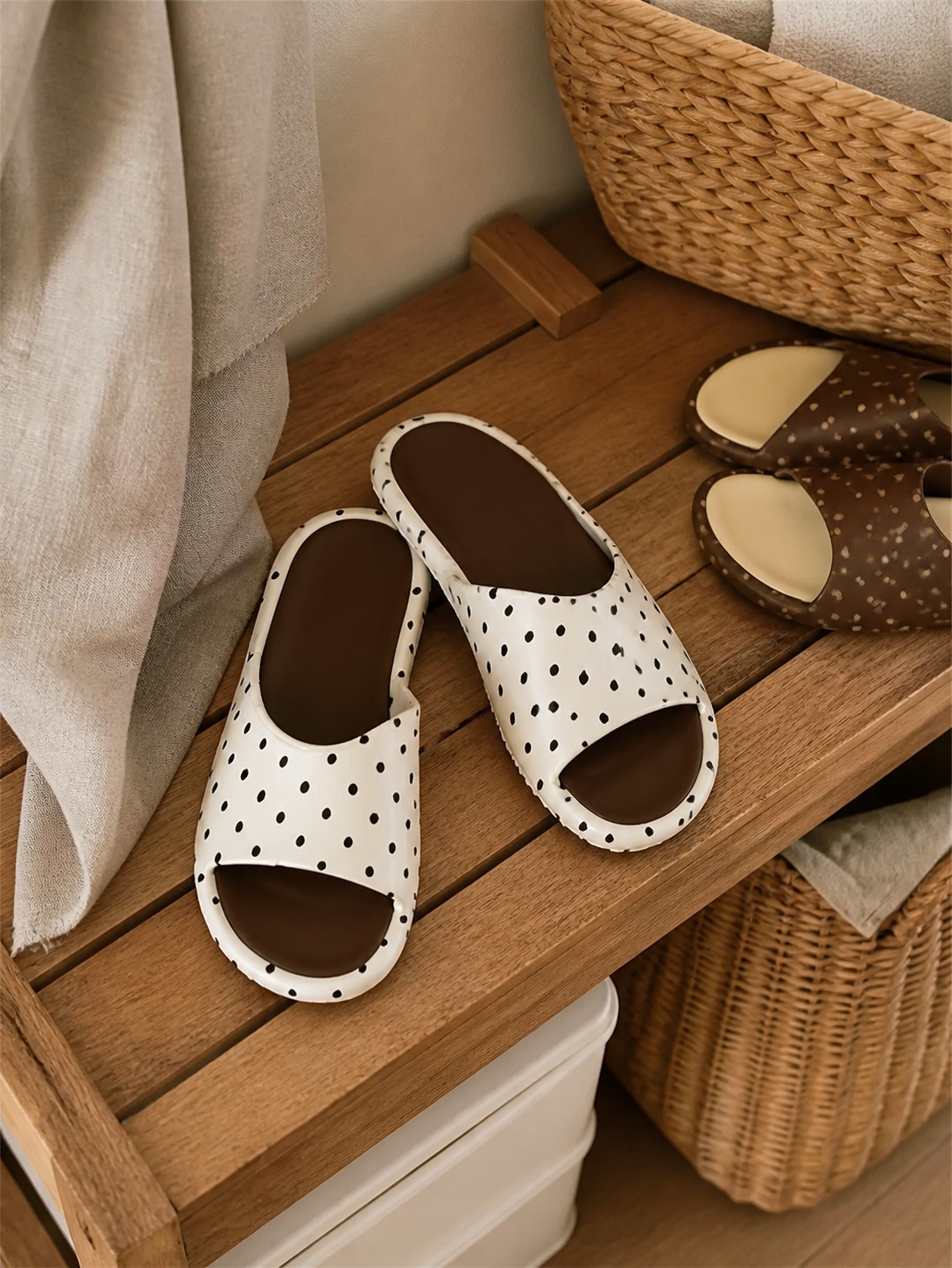 Petite Dot Cloud Slides