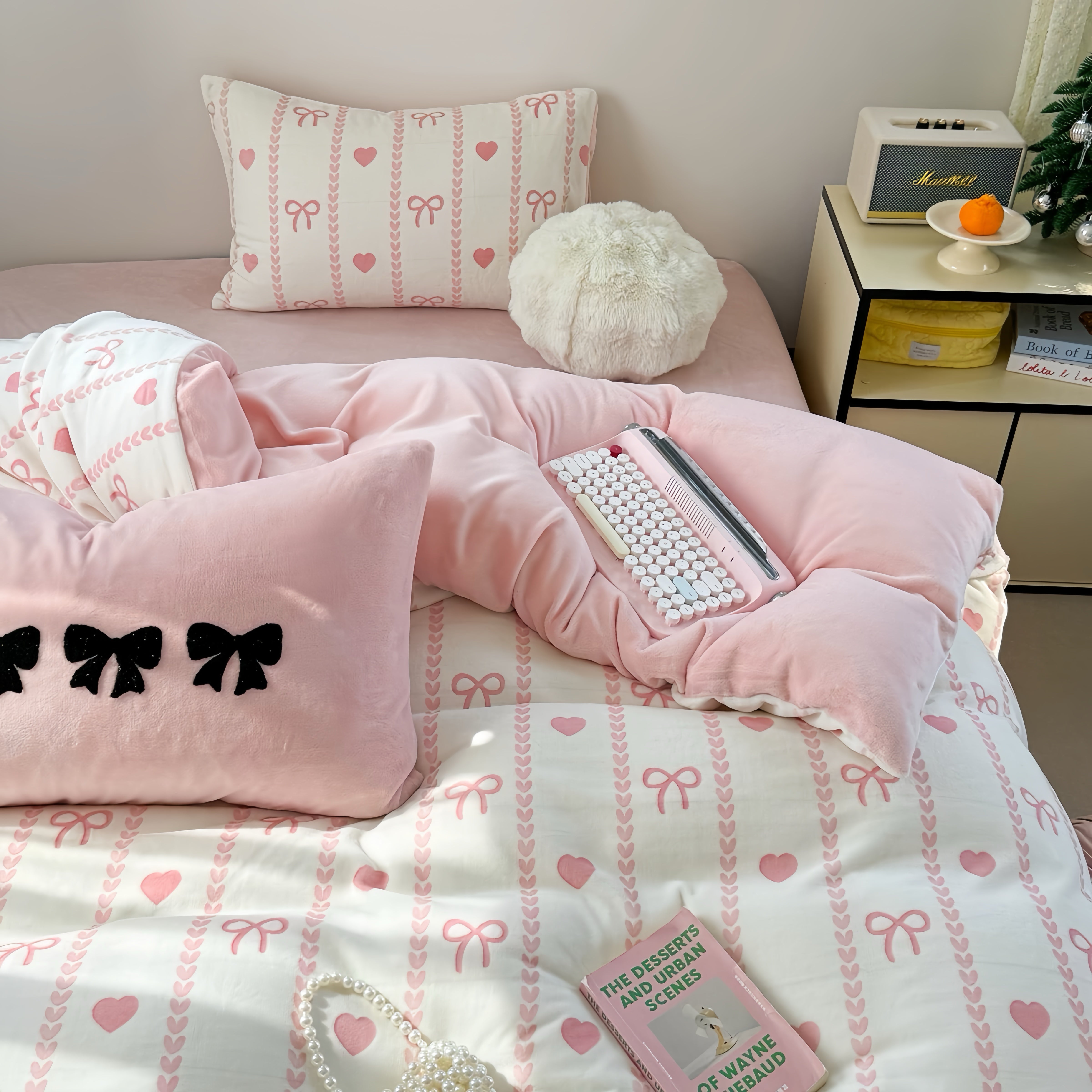 Trio Charm Bow Heart Bedding Set