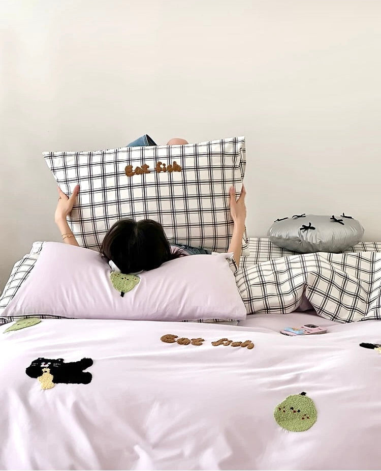 100S Violet Grid Story Bedding Set