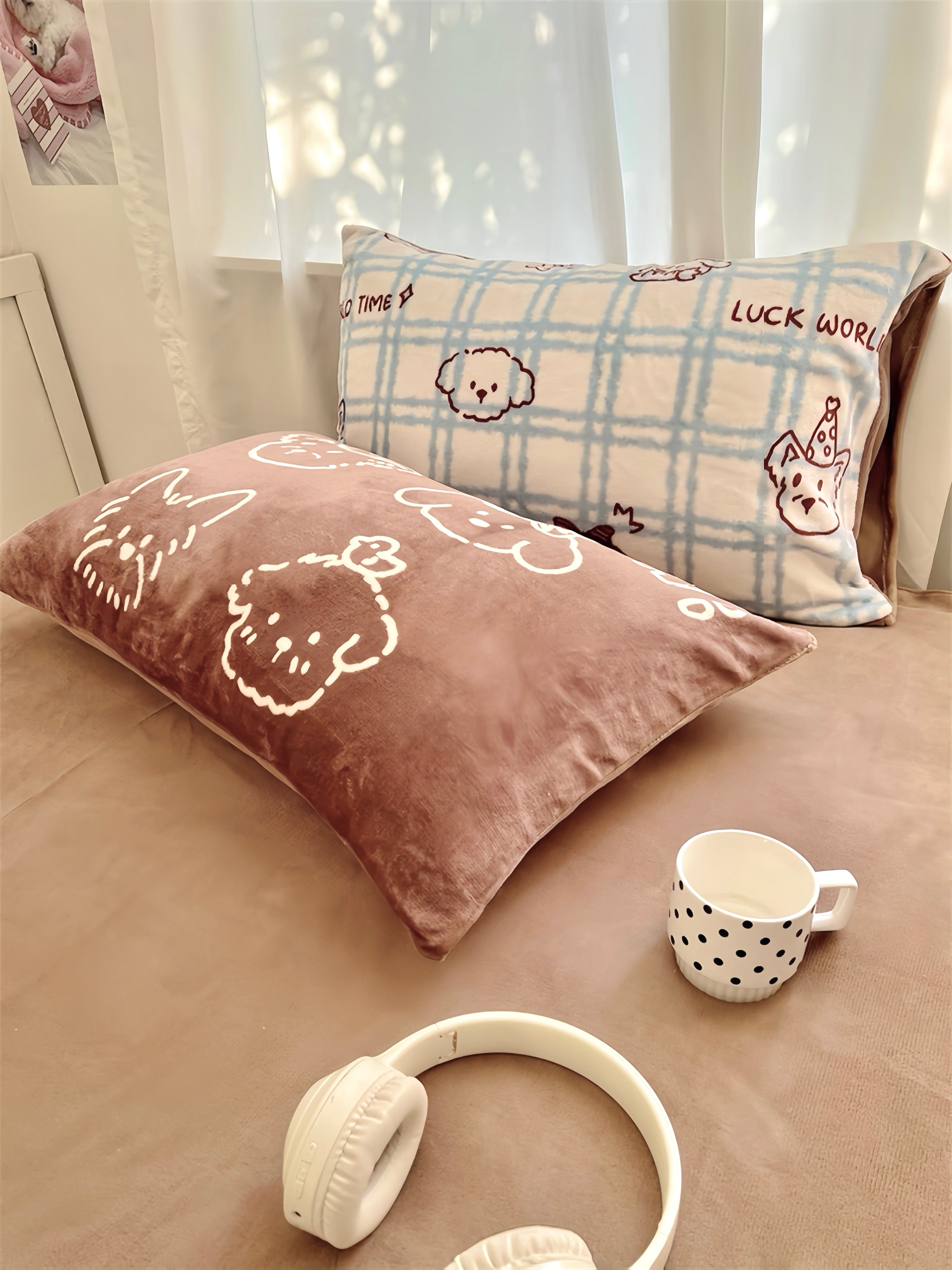 Cloudy Paw Home Bedding Set