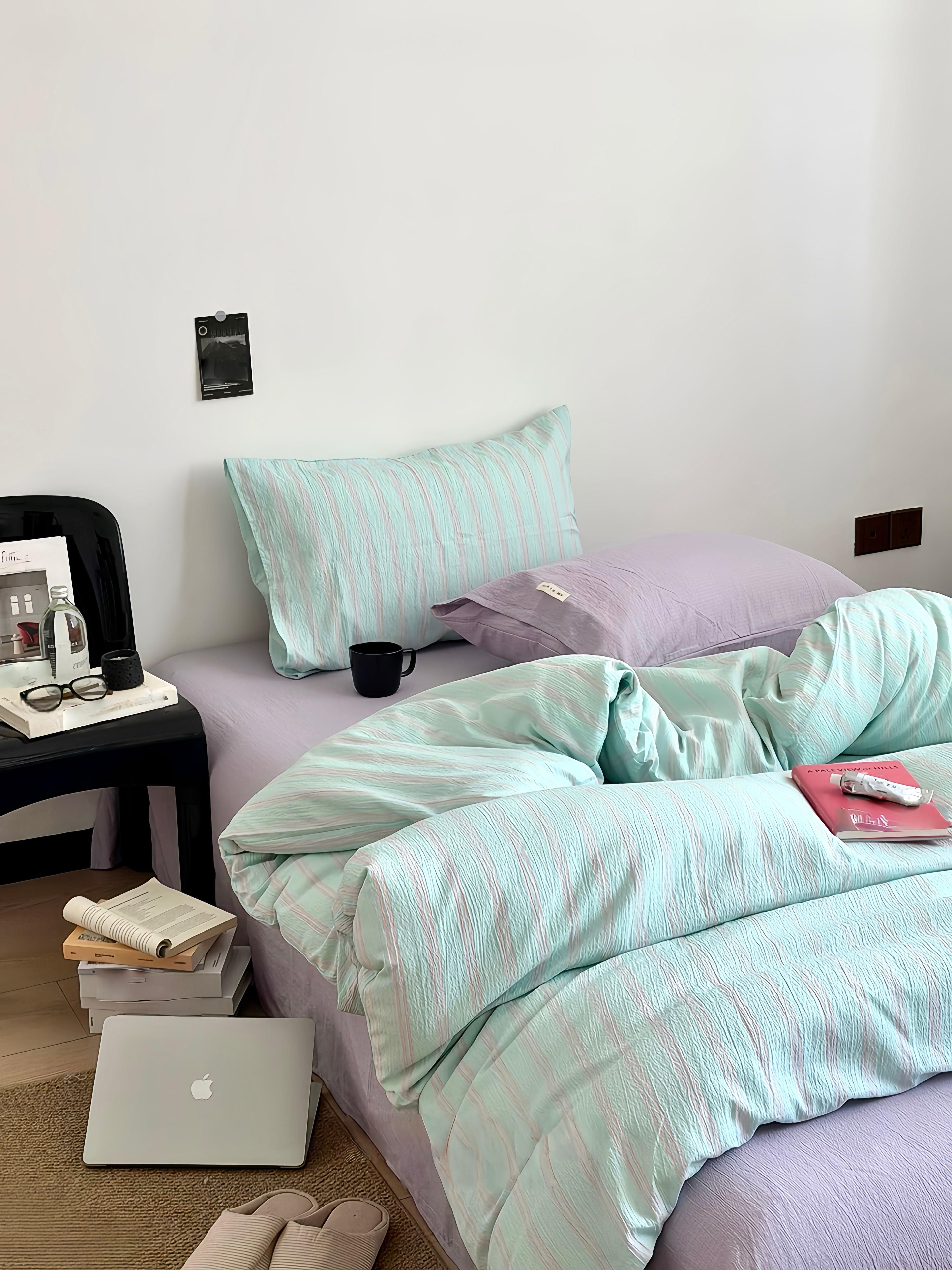 Airy Stripe Bedding Set