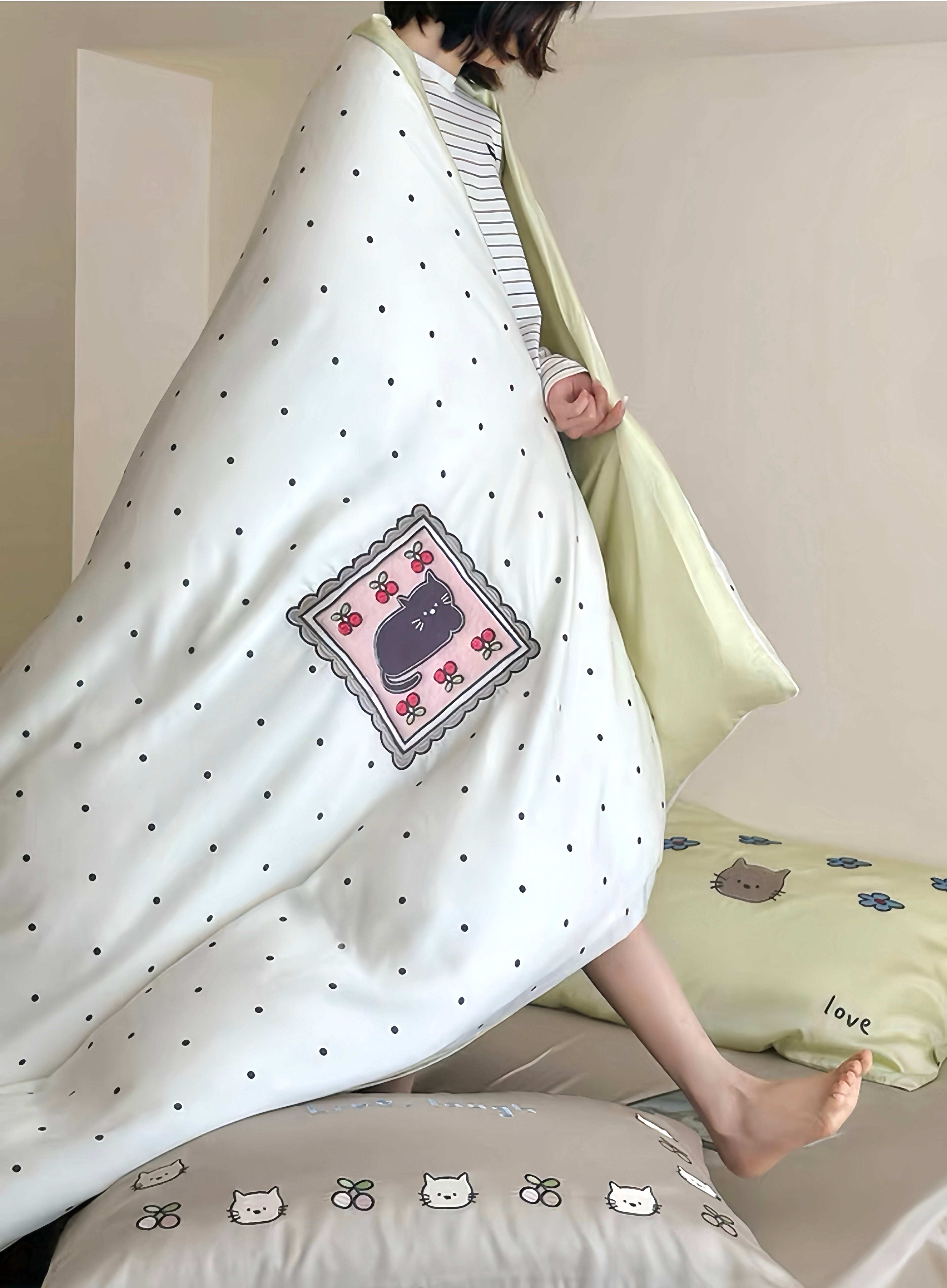Tencel Minimal Feline Mood Bedding Set