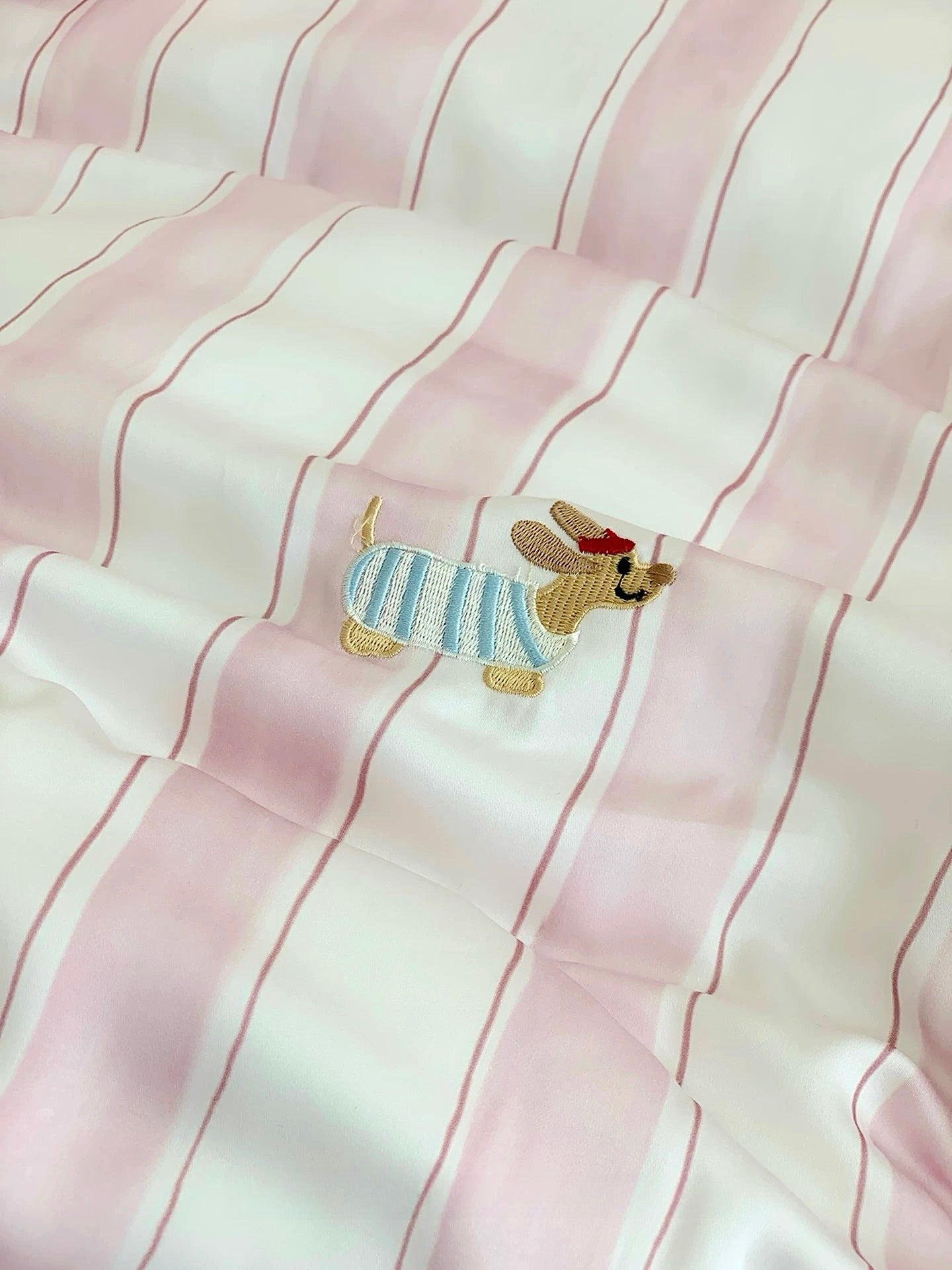 Tencel Skyline Dog Stripe Bedding Set