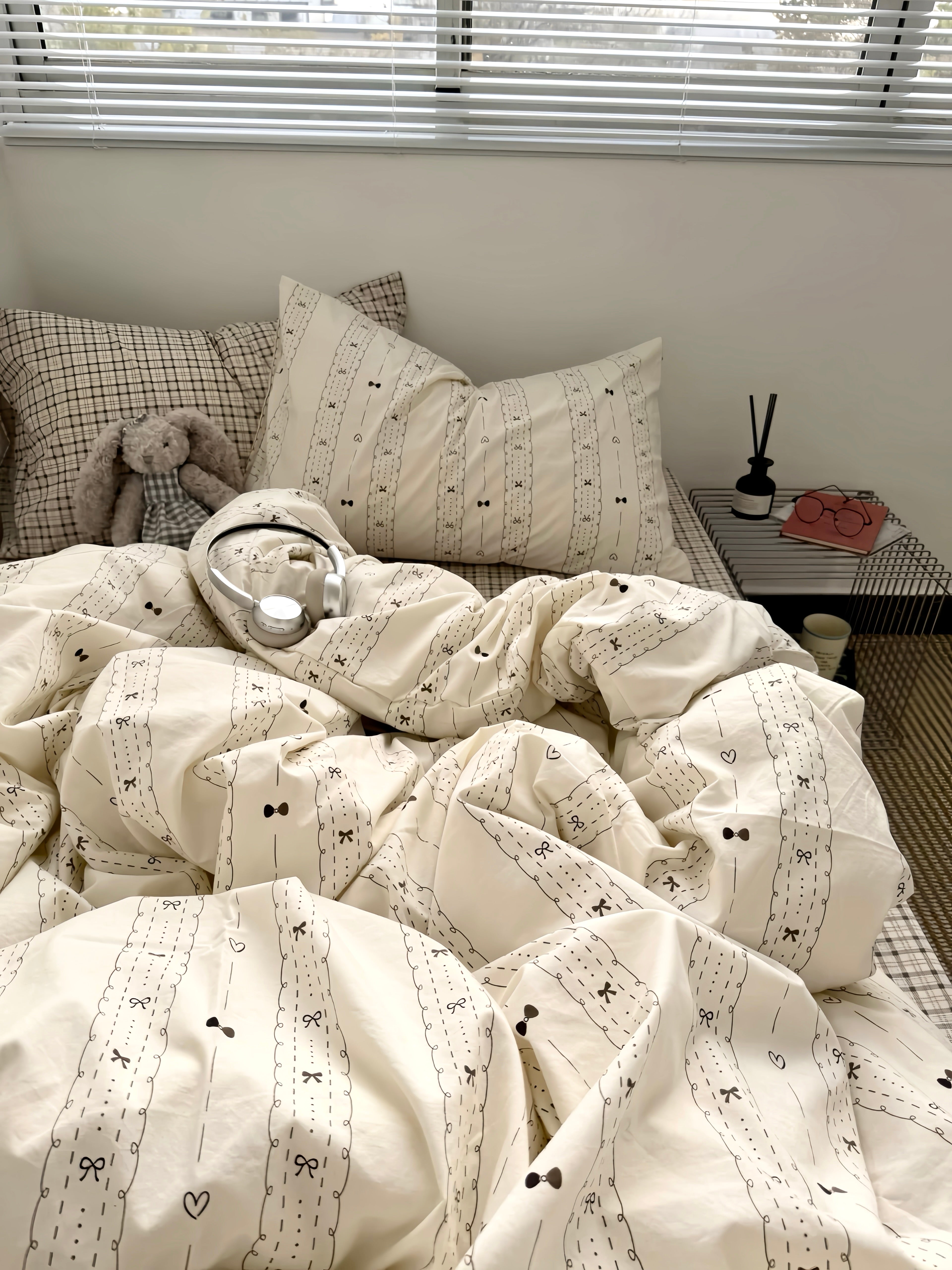 Vintage Flutter Bedding Set