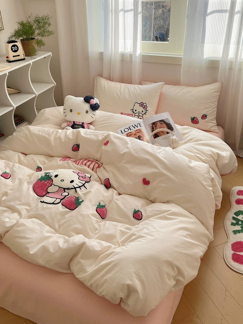HelloKitty Strawberry Bedding Set