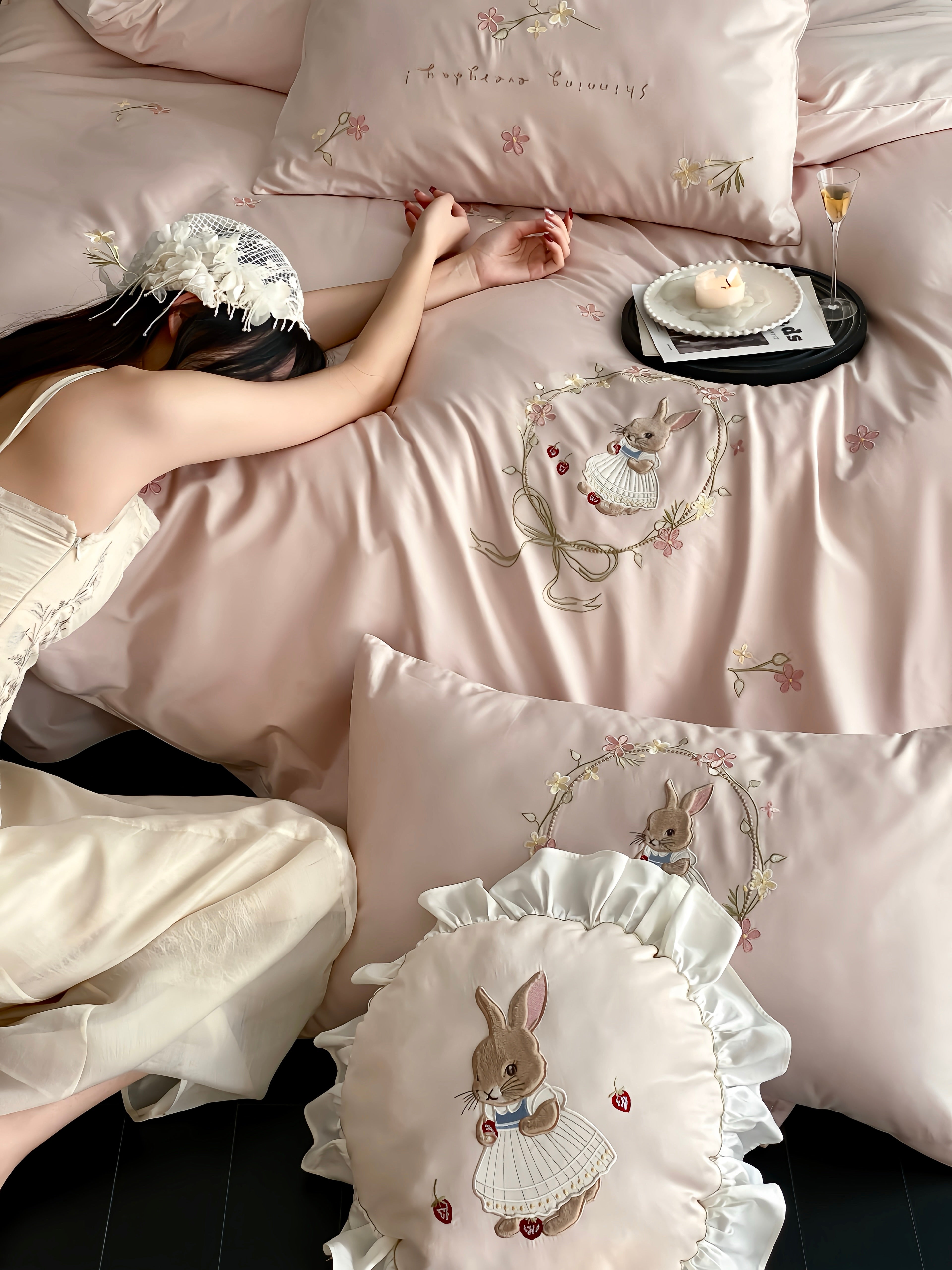 100S Floral Embroidery Elegance Bedding Set