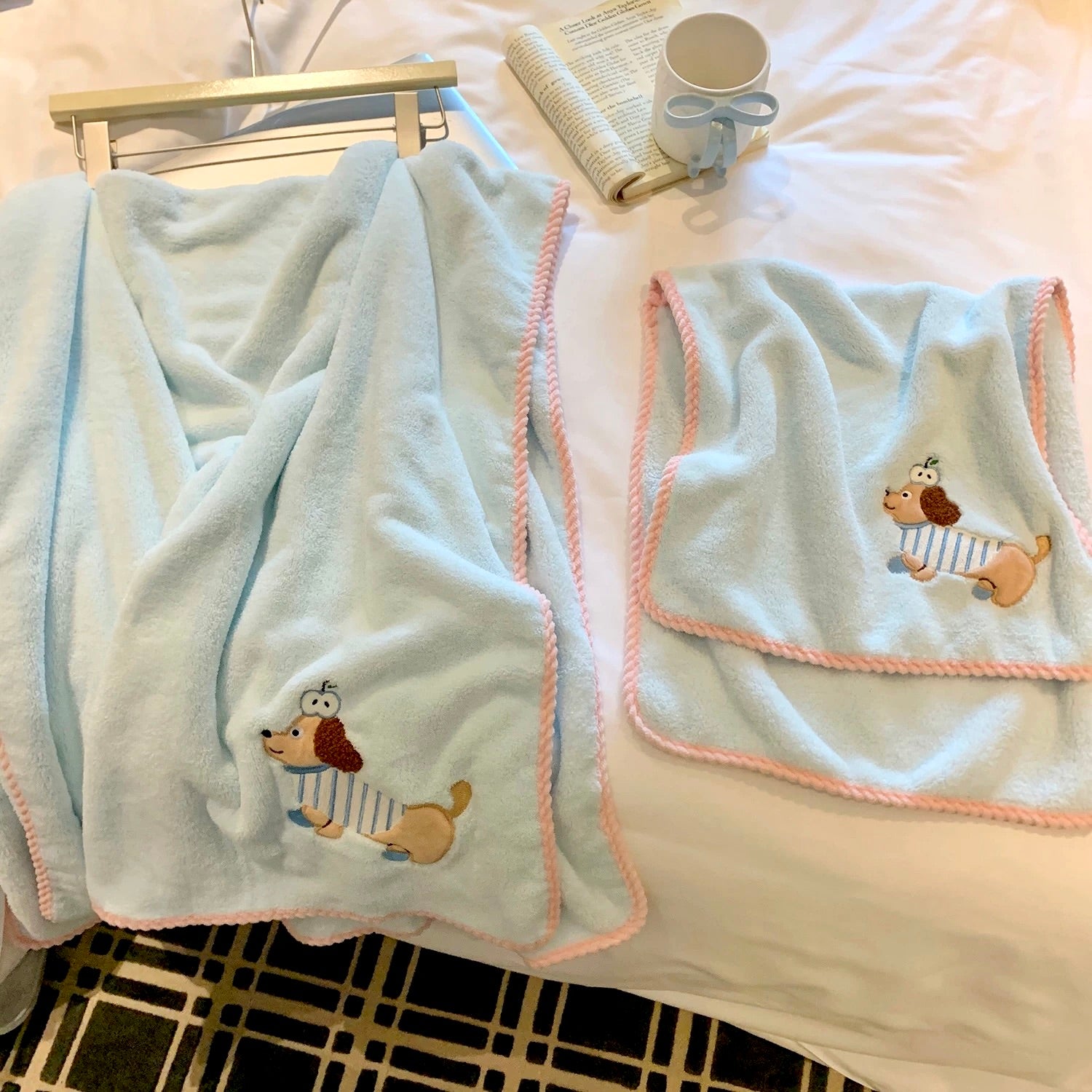 Blue Woof Bath Towel Set