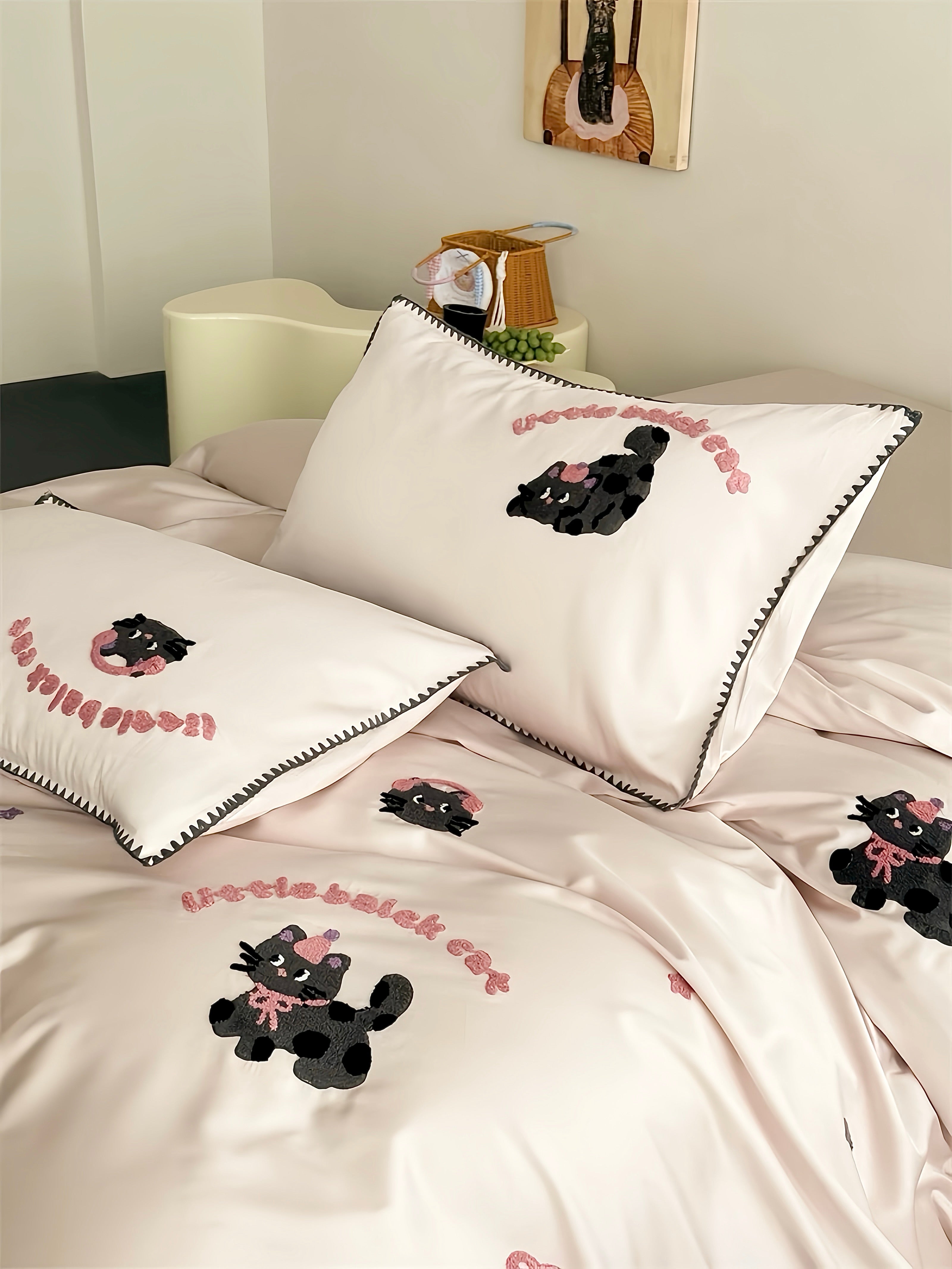 Tencel Noir Kitty Blush Bedding Set