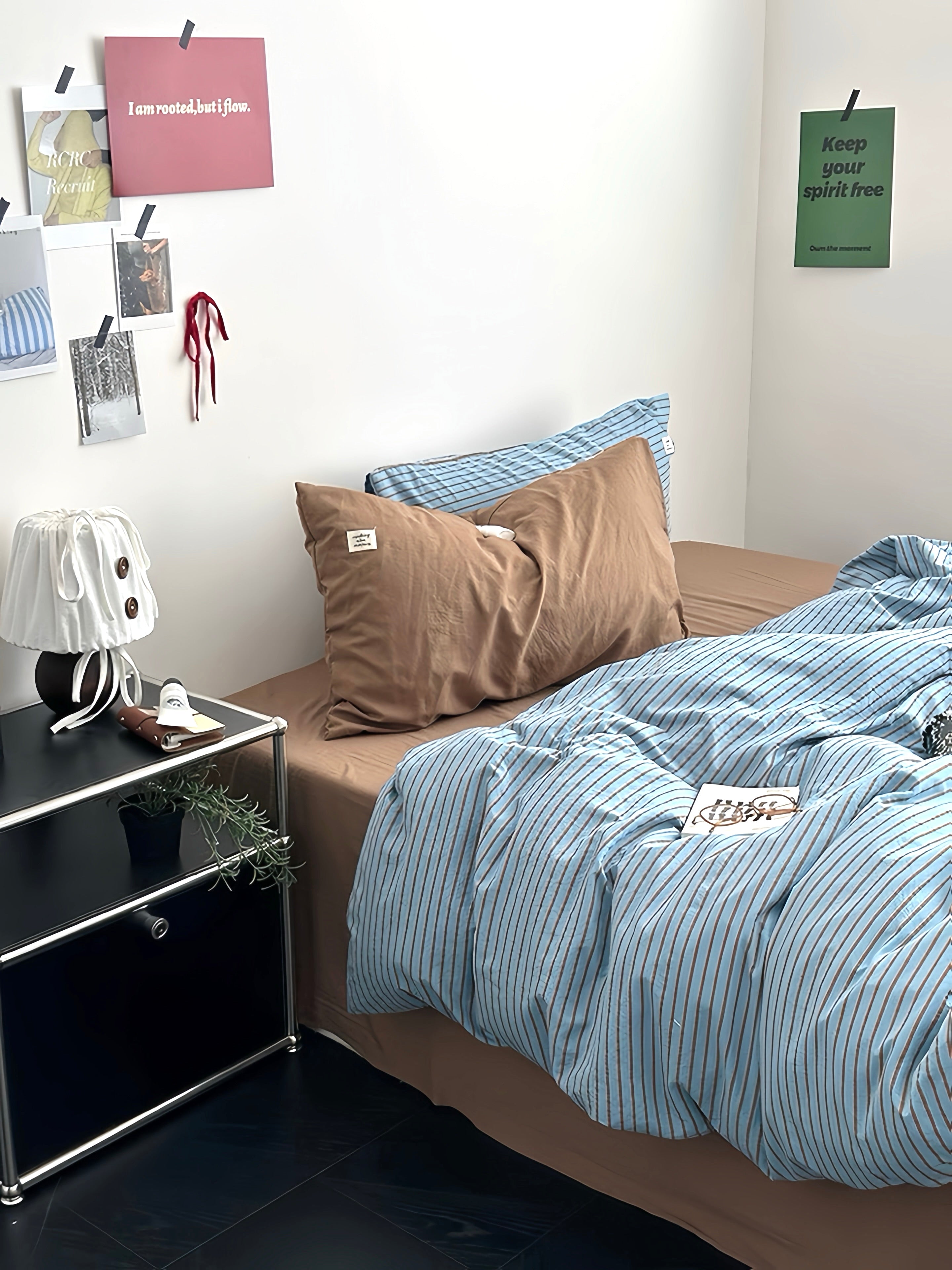 The Flowline Bedding Set