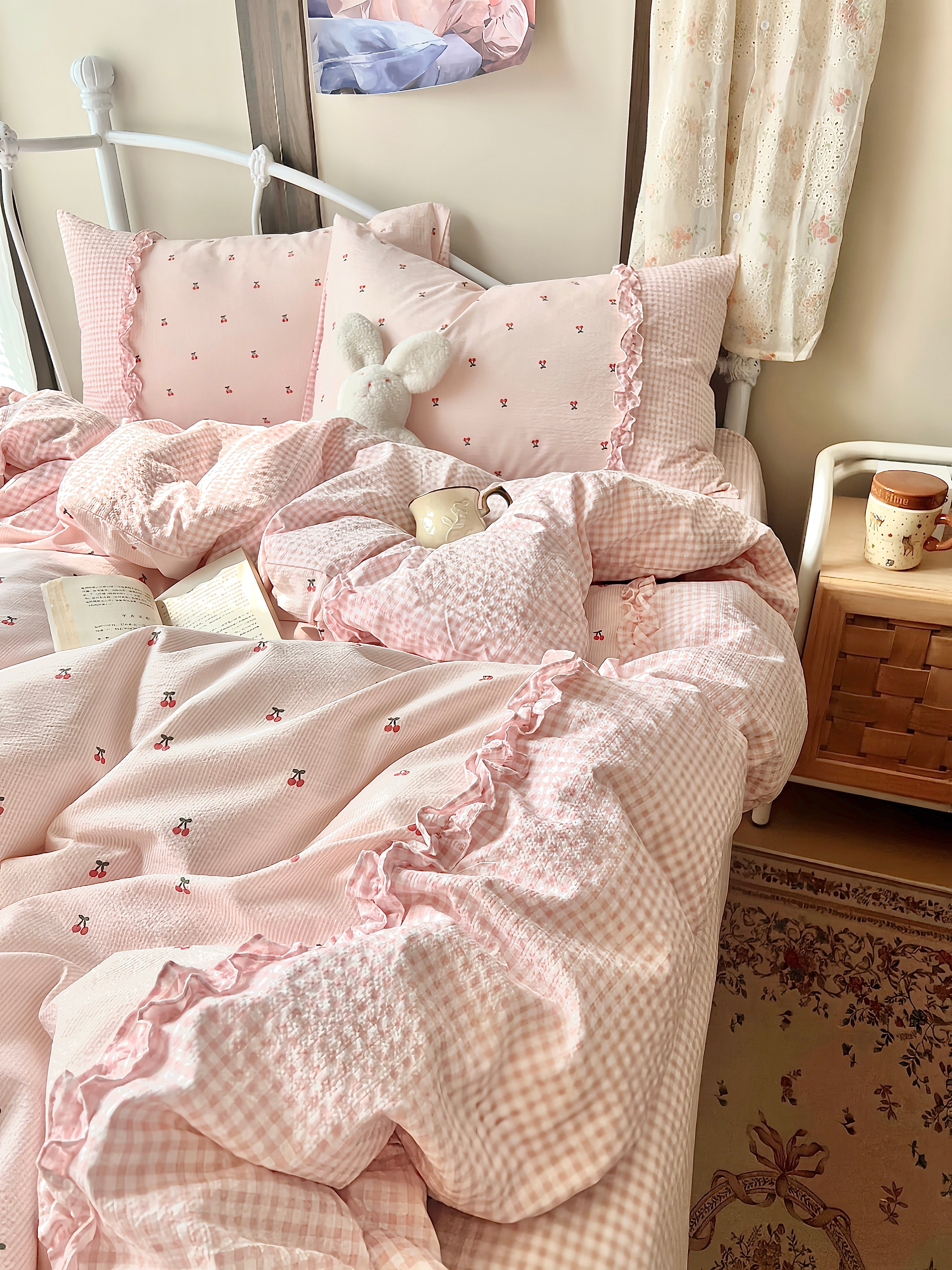 Airy Cherry Ruffle Bedding Set