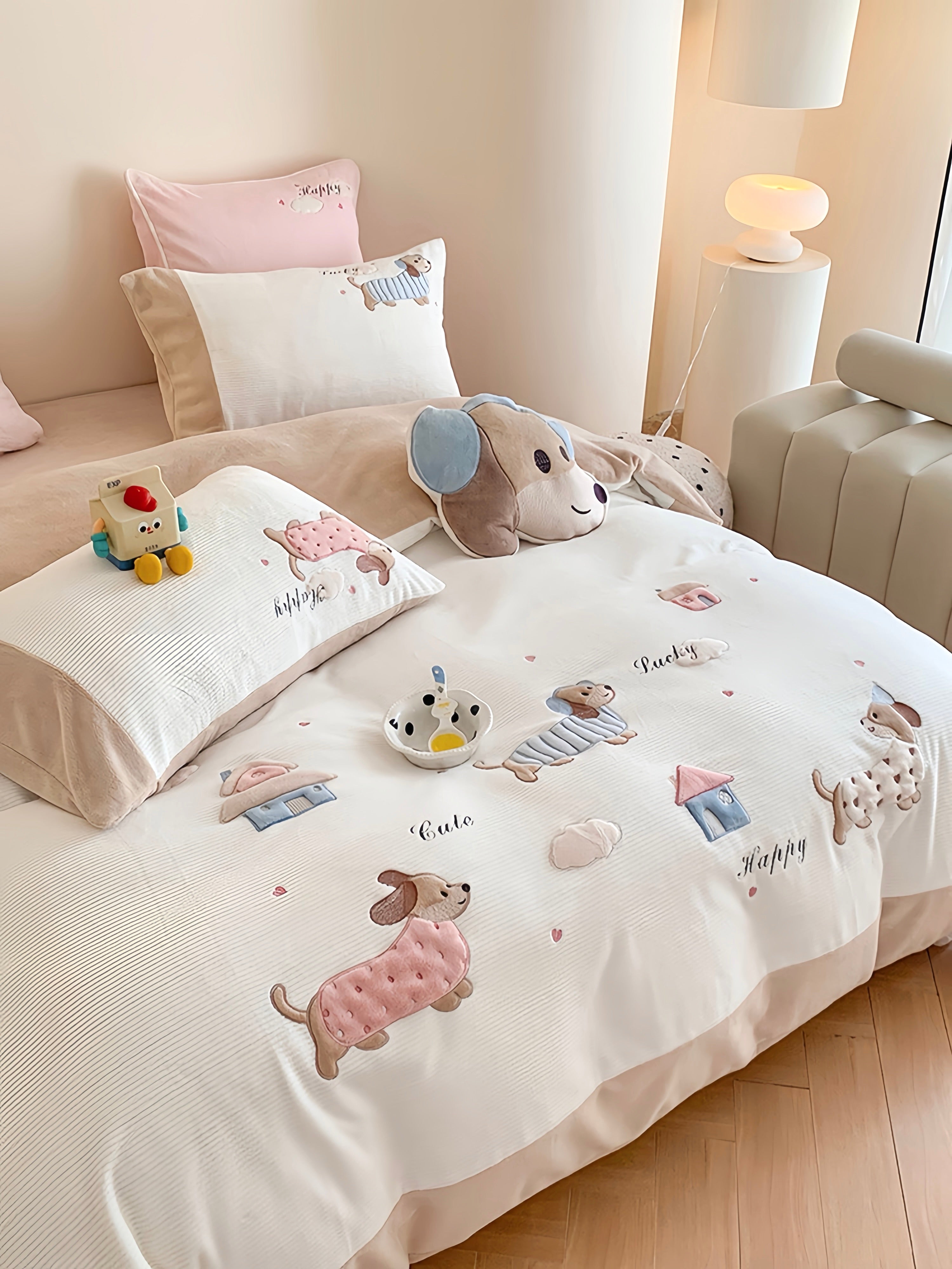 Happy Tails Bedding Set