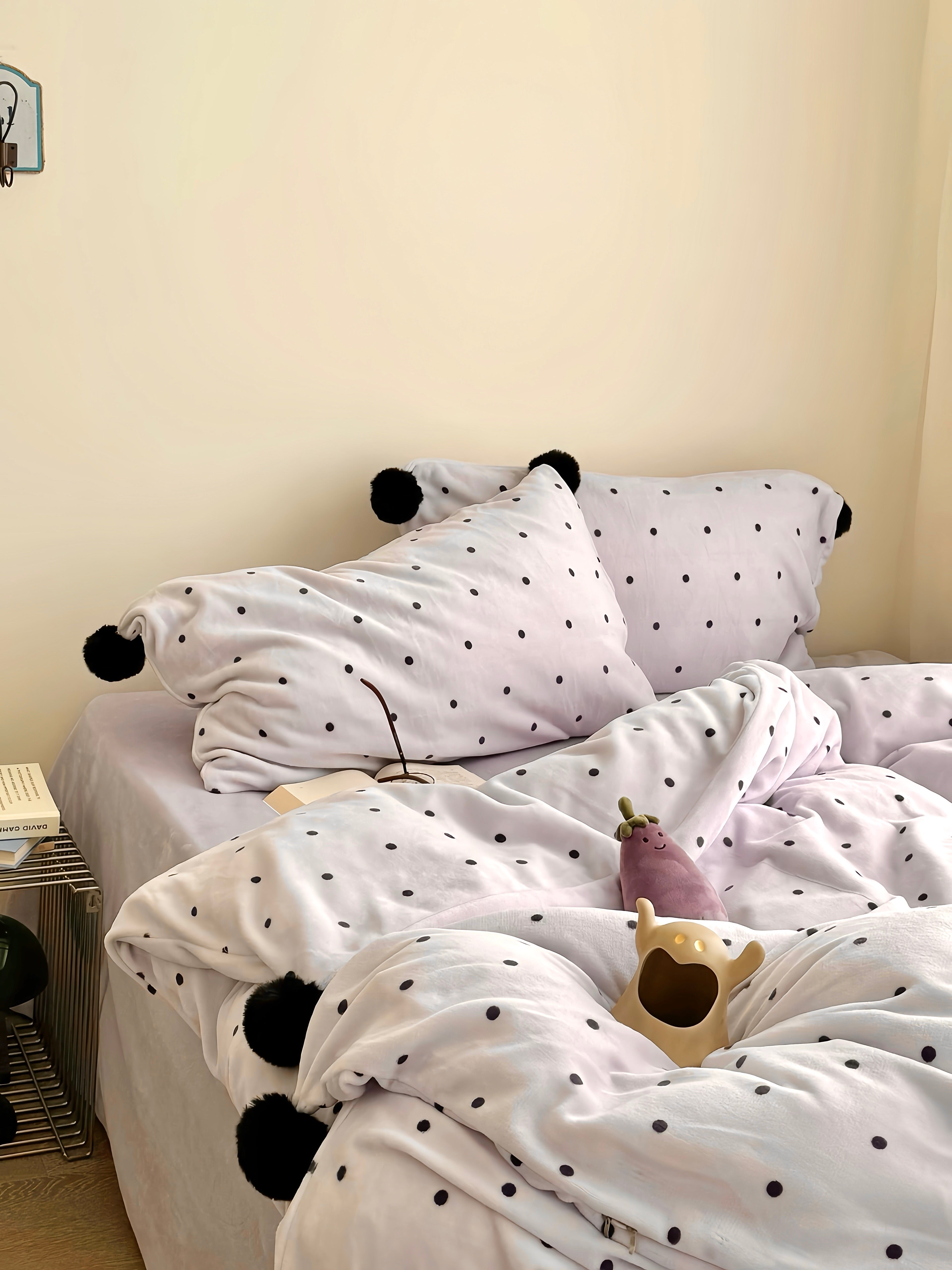 Dotty Dreams Bedding Set