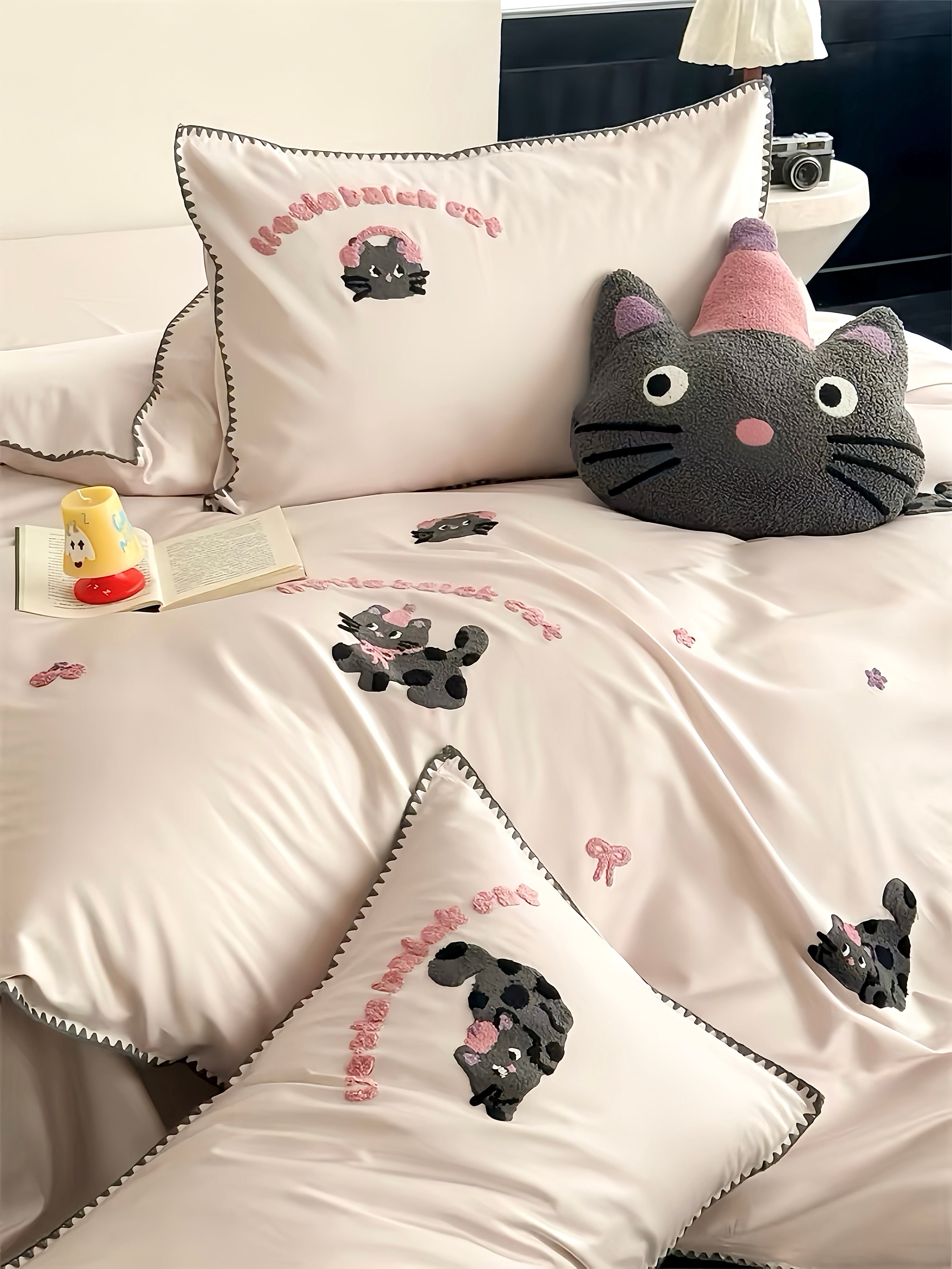 Tencel Noir Kitty Blush Bedding Set