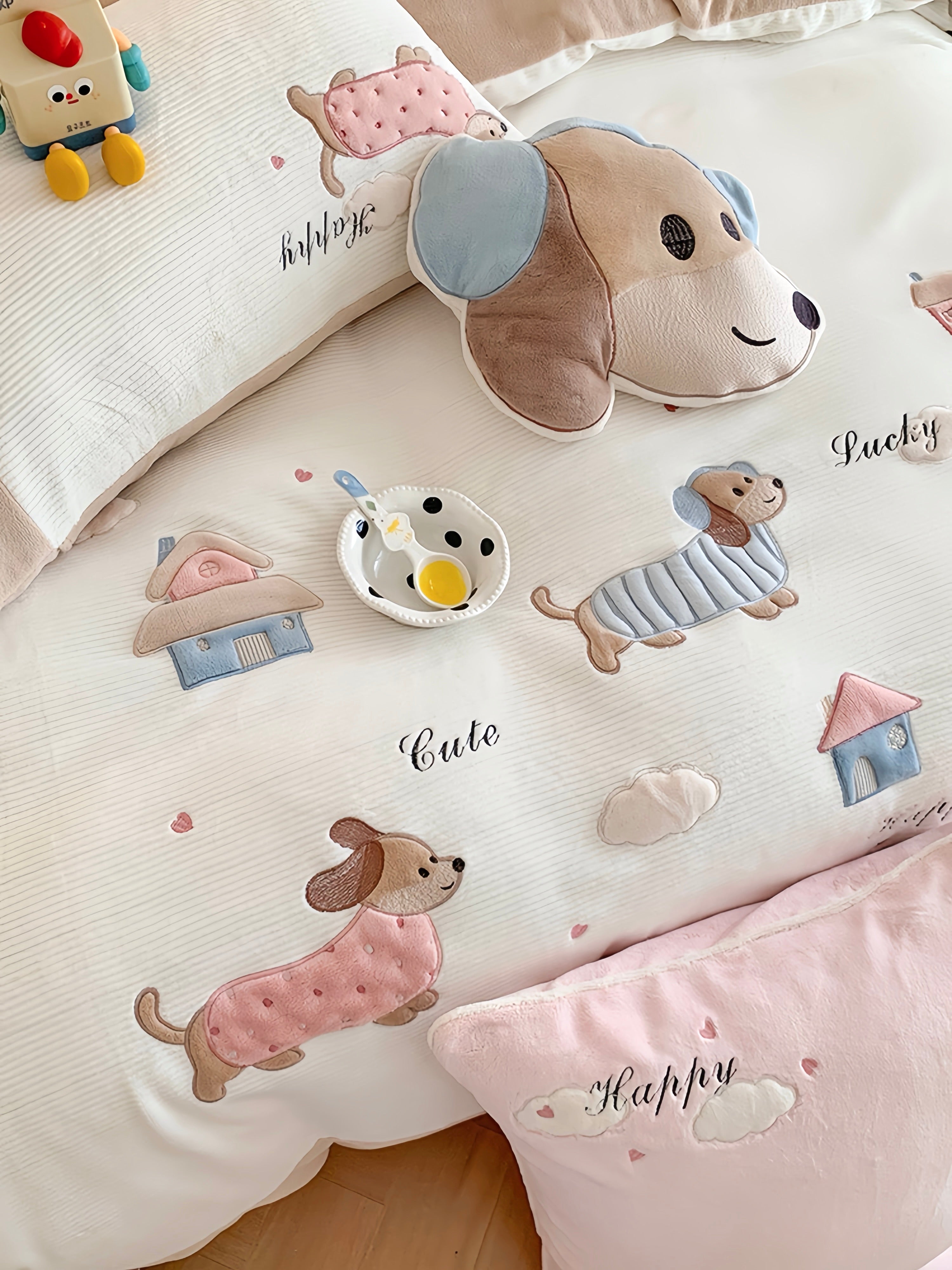 Happy Tails Bedding Set