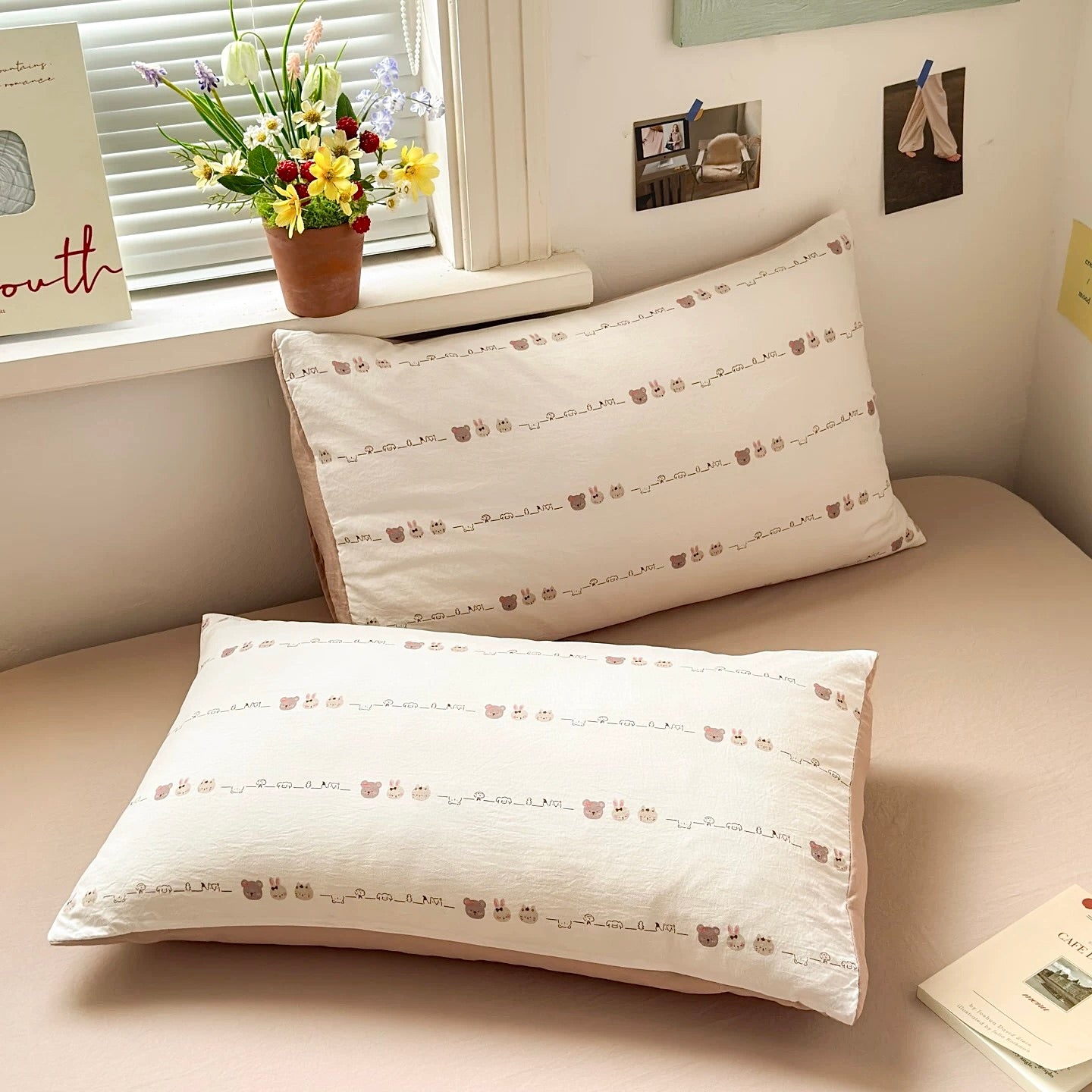 Little Friends Parade Bedding Set