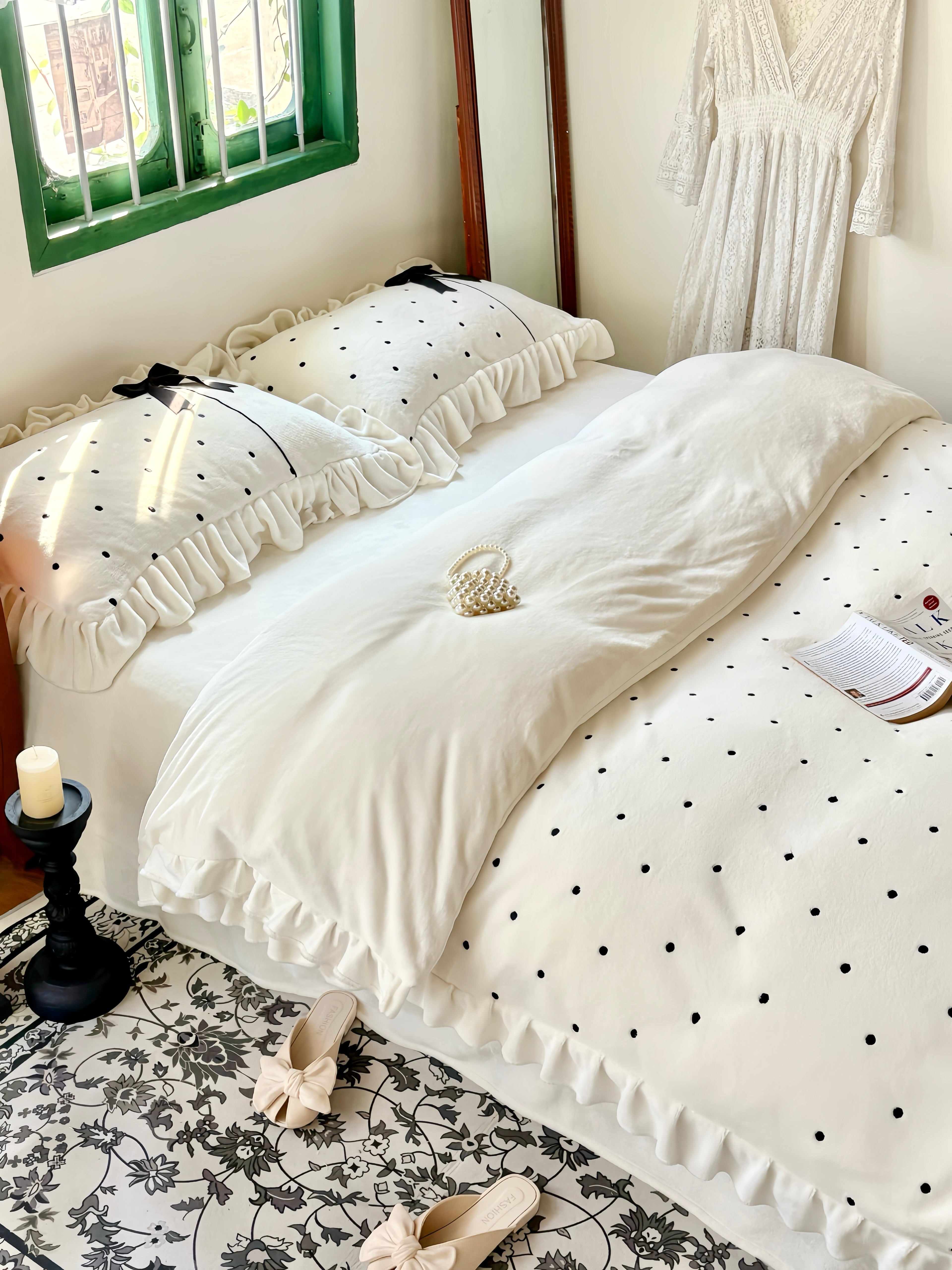 Ribbon Pearl Bedding Set