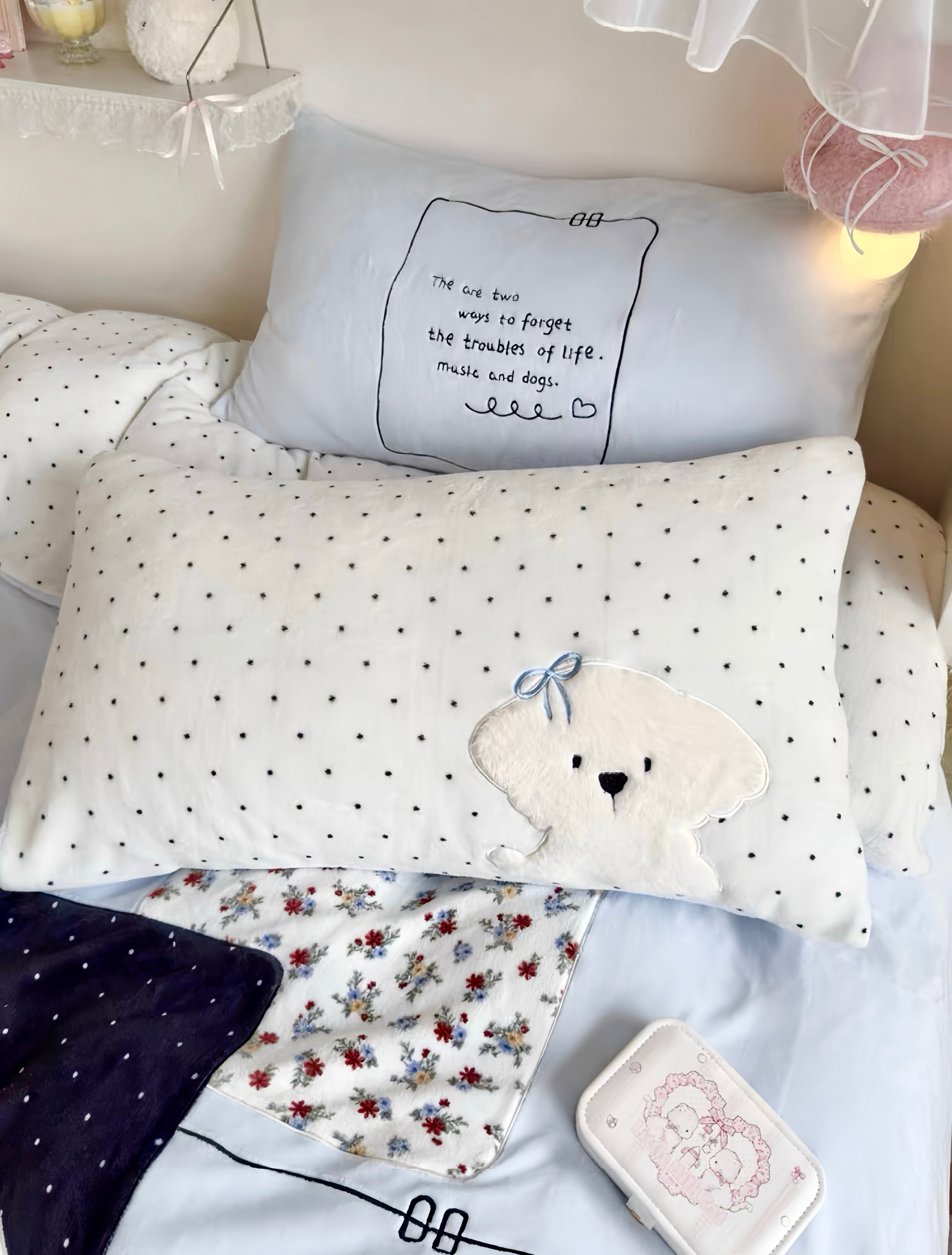 Tiny Paw Dots BeddingSet