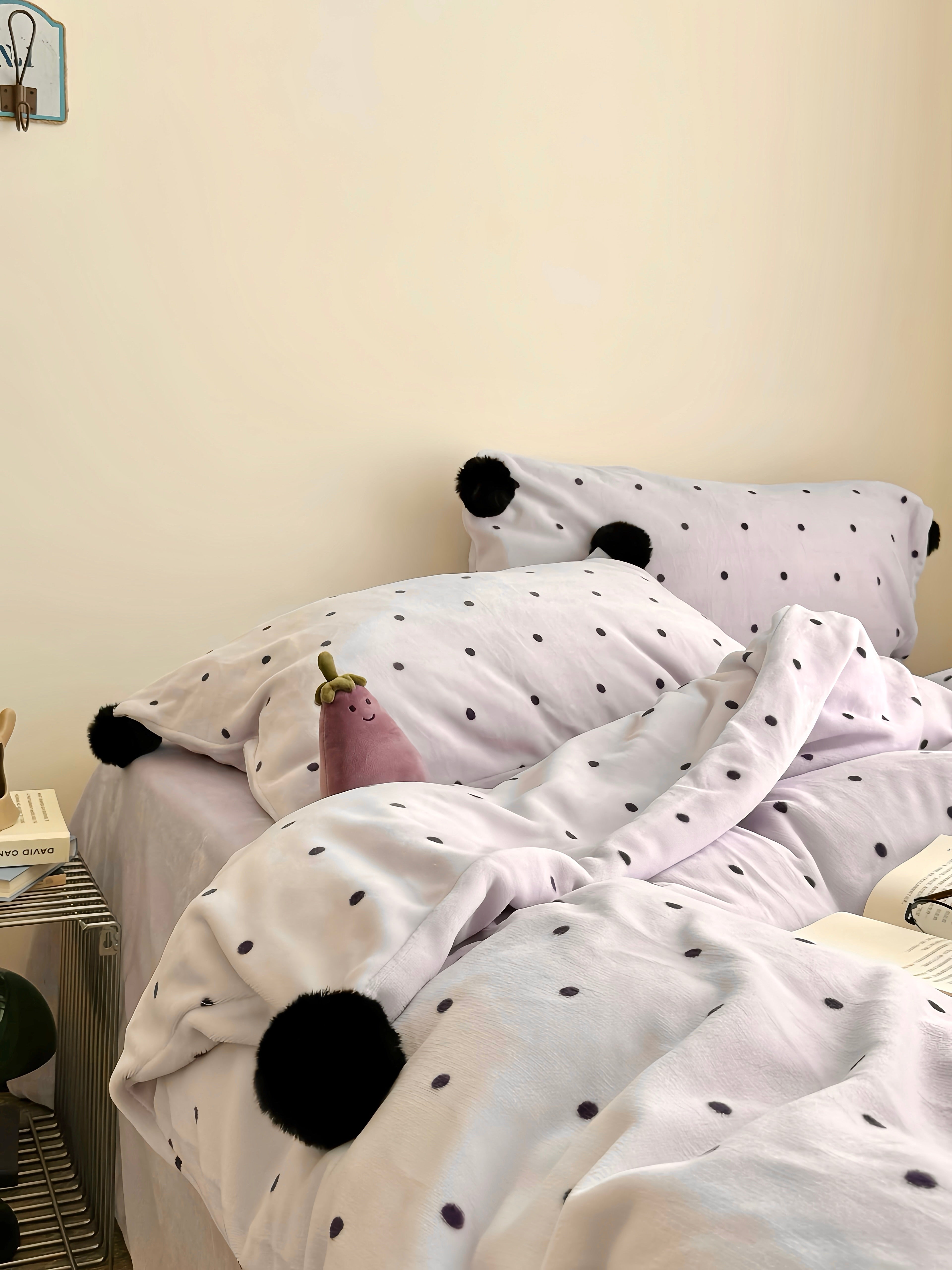 Dotty Dreams Bedding Set