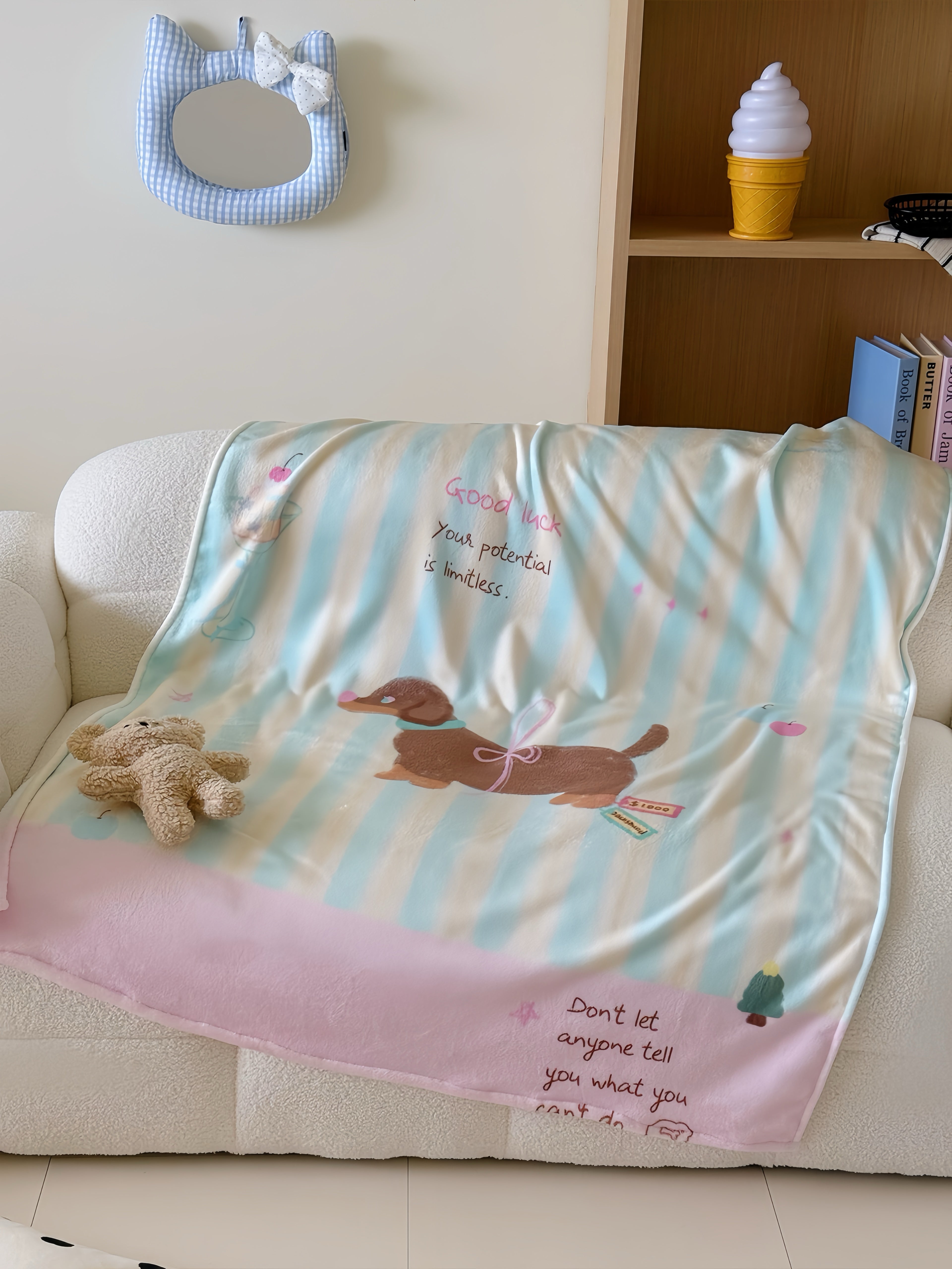 LightWeight Cuttie Blanket