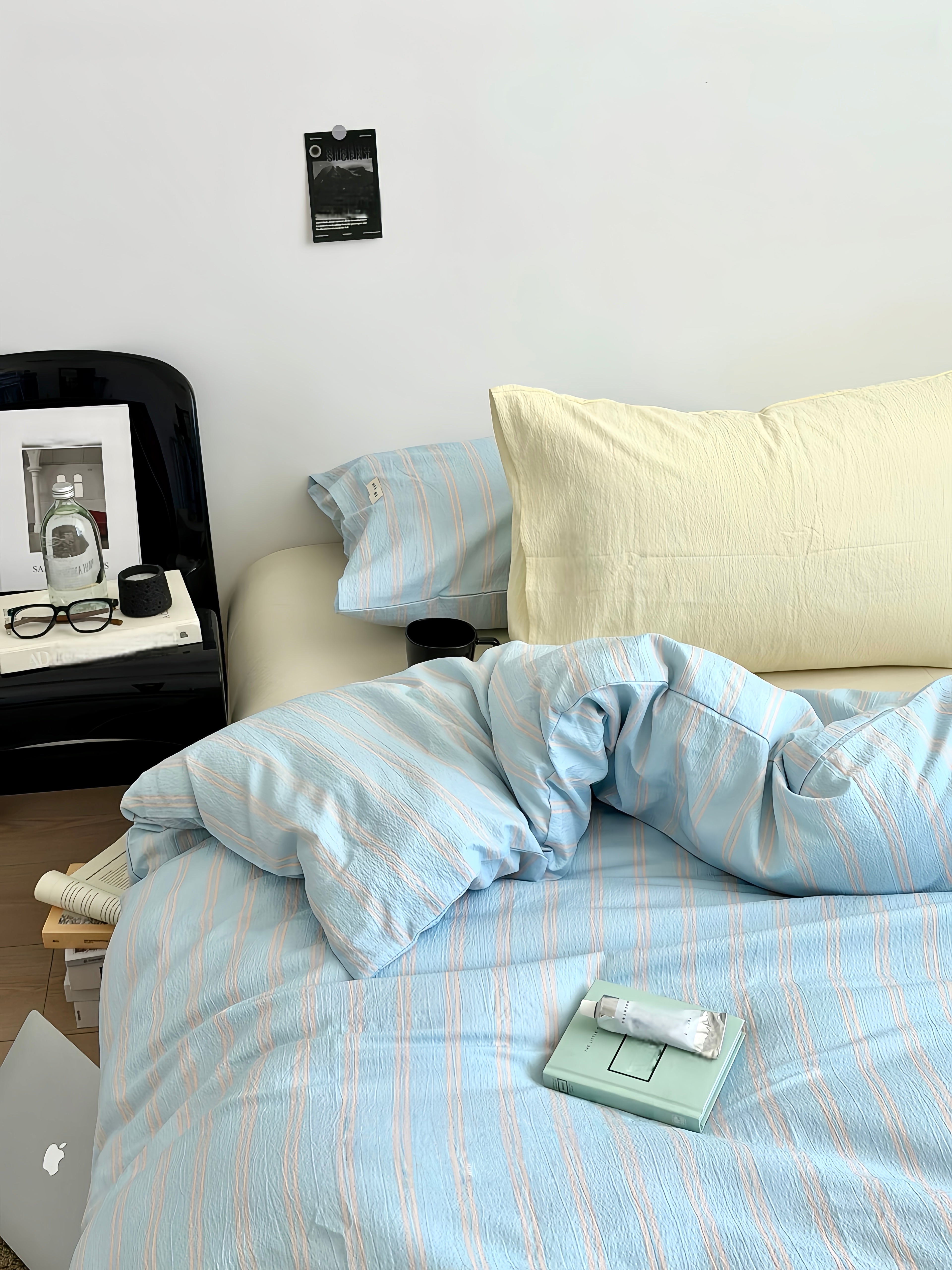 Airy Stripe Bedding Set