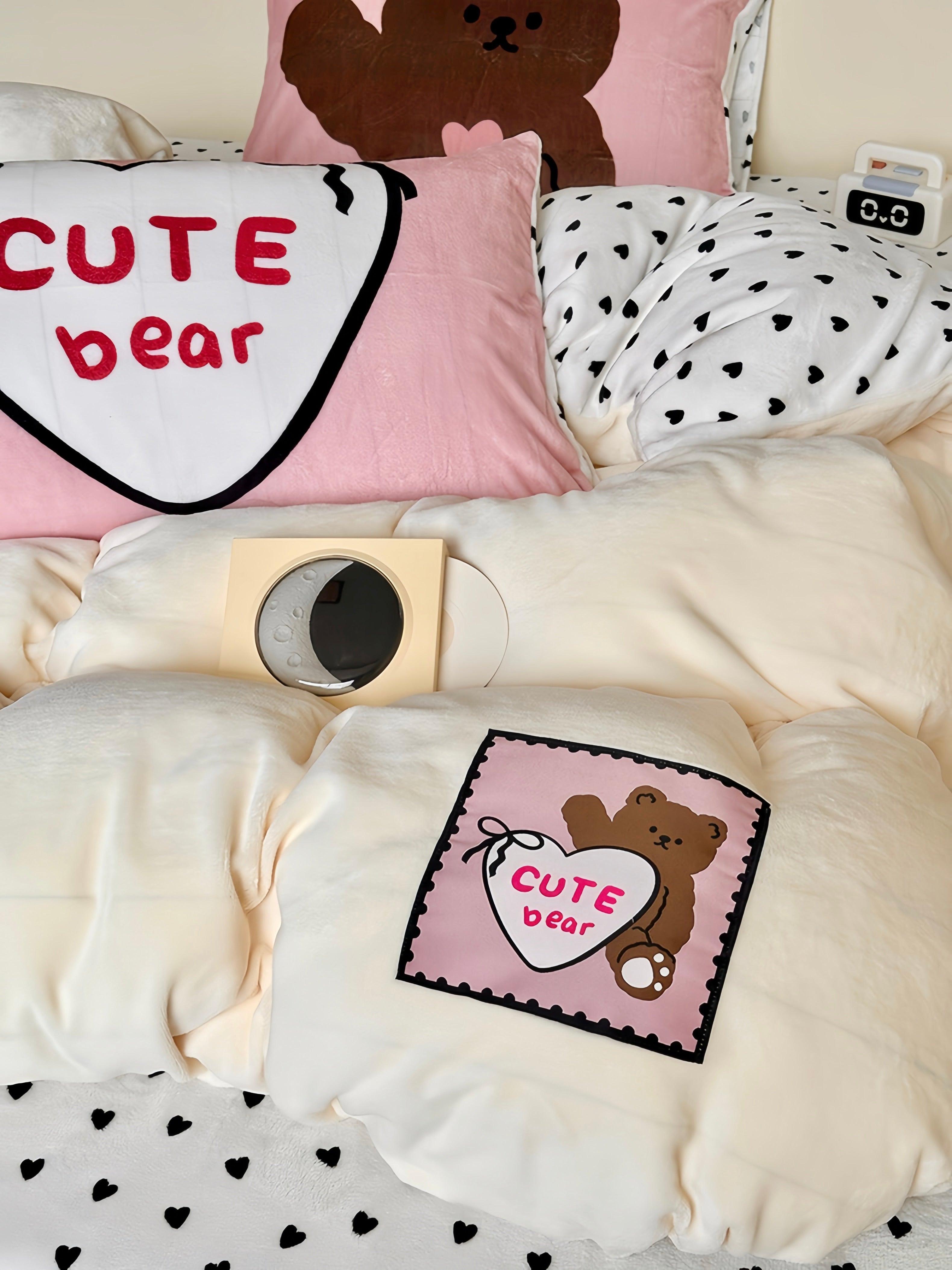 Creamy Bliss Bedding Set