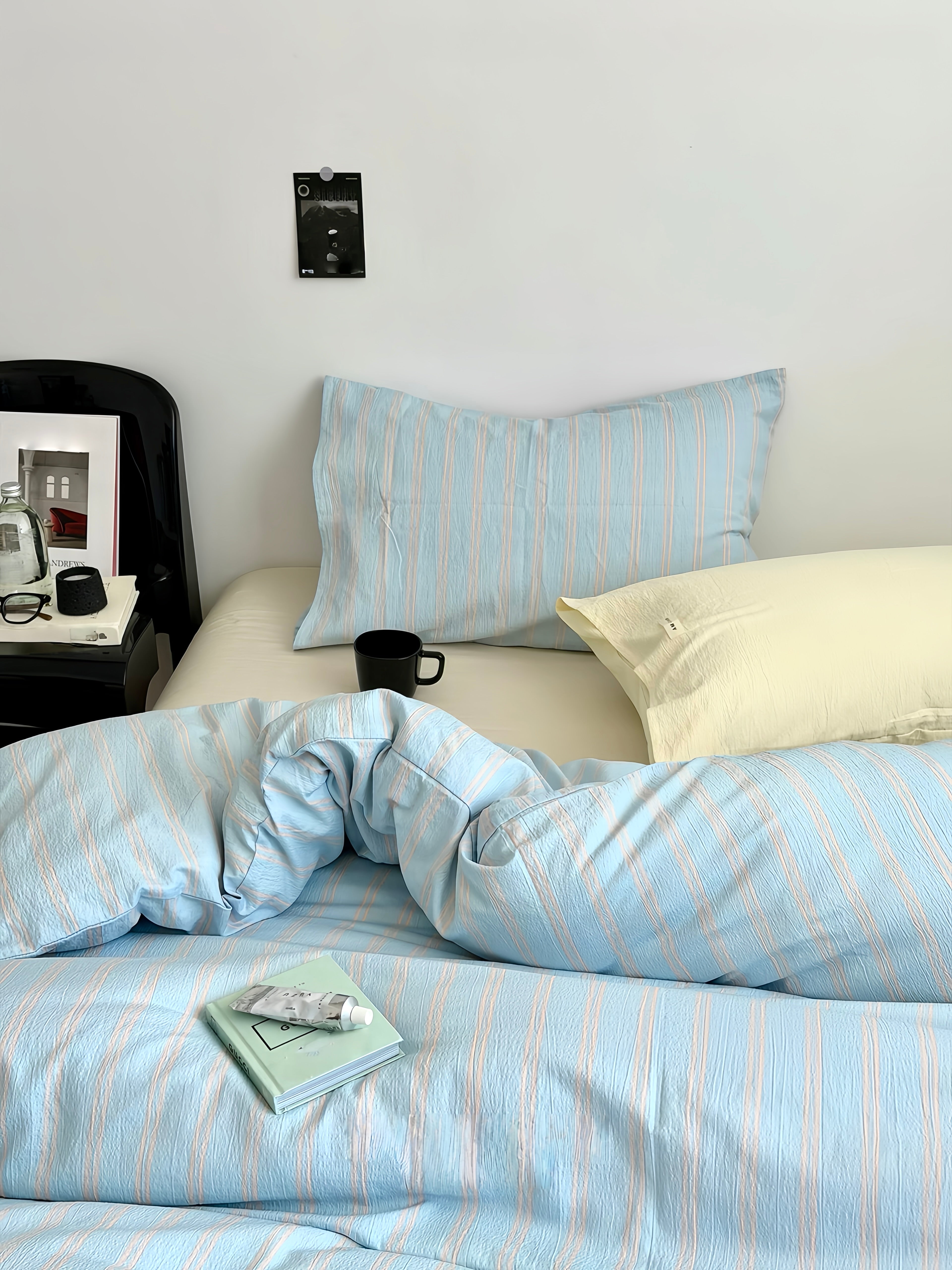 Airy Stripe Bedding Set