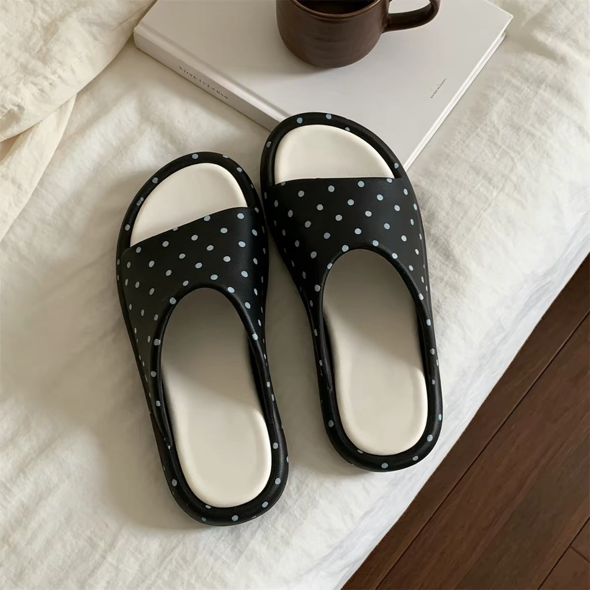 Petite Dot Cloud Slides