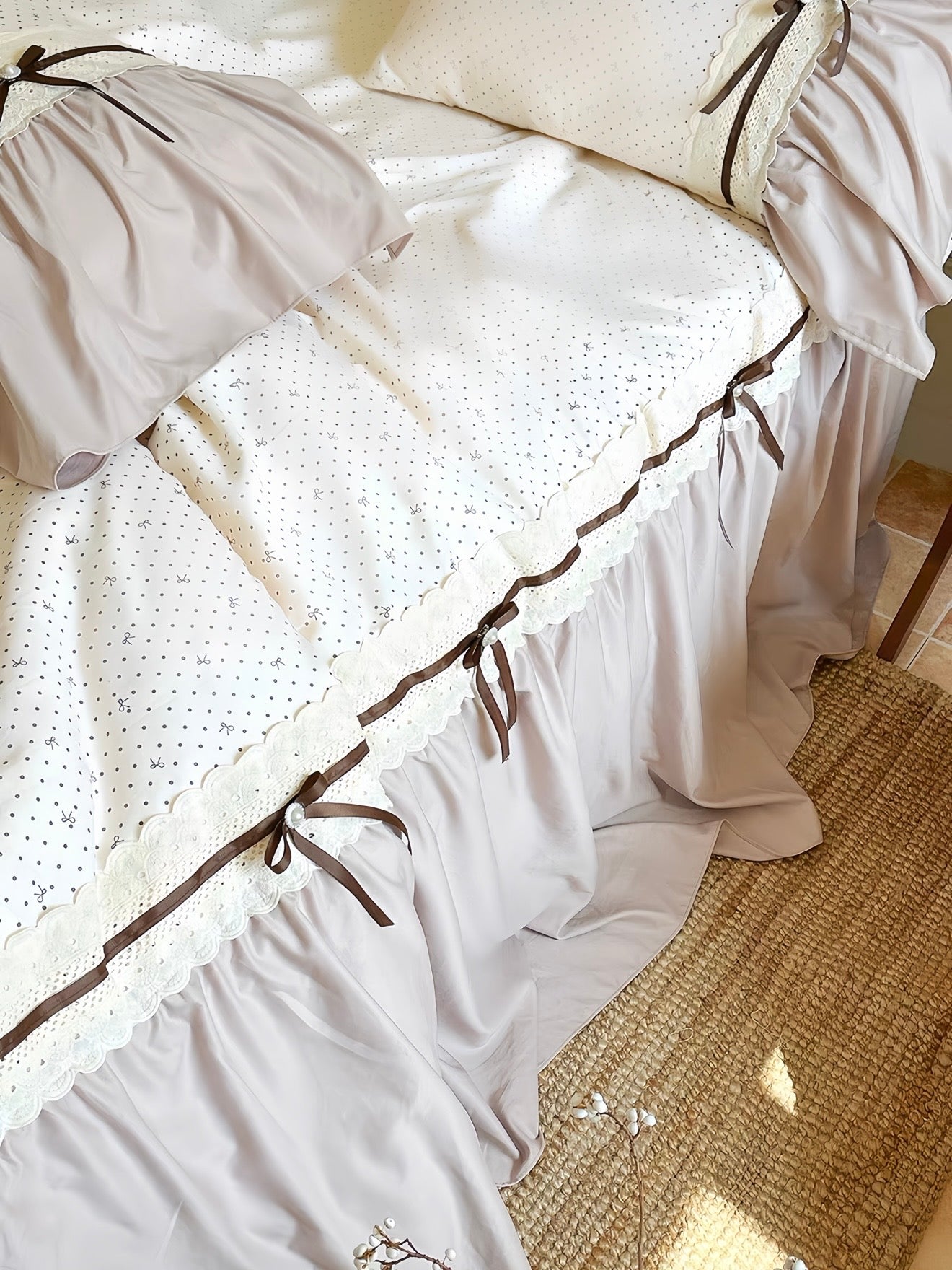 Paris Ribbon Bedding Set