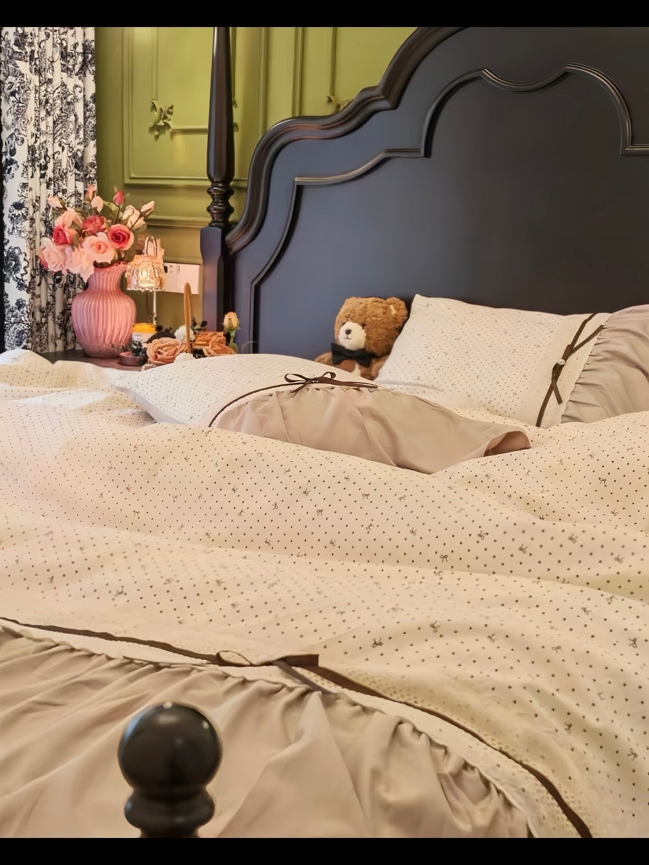 Paris Ribbon Bedding Set