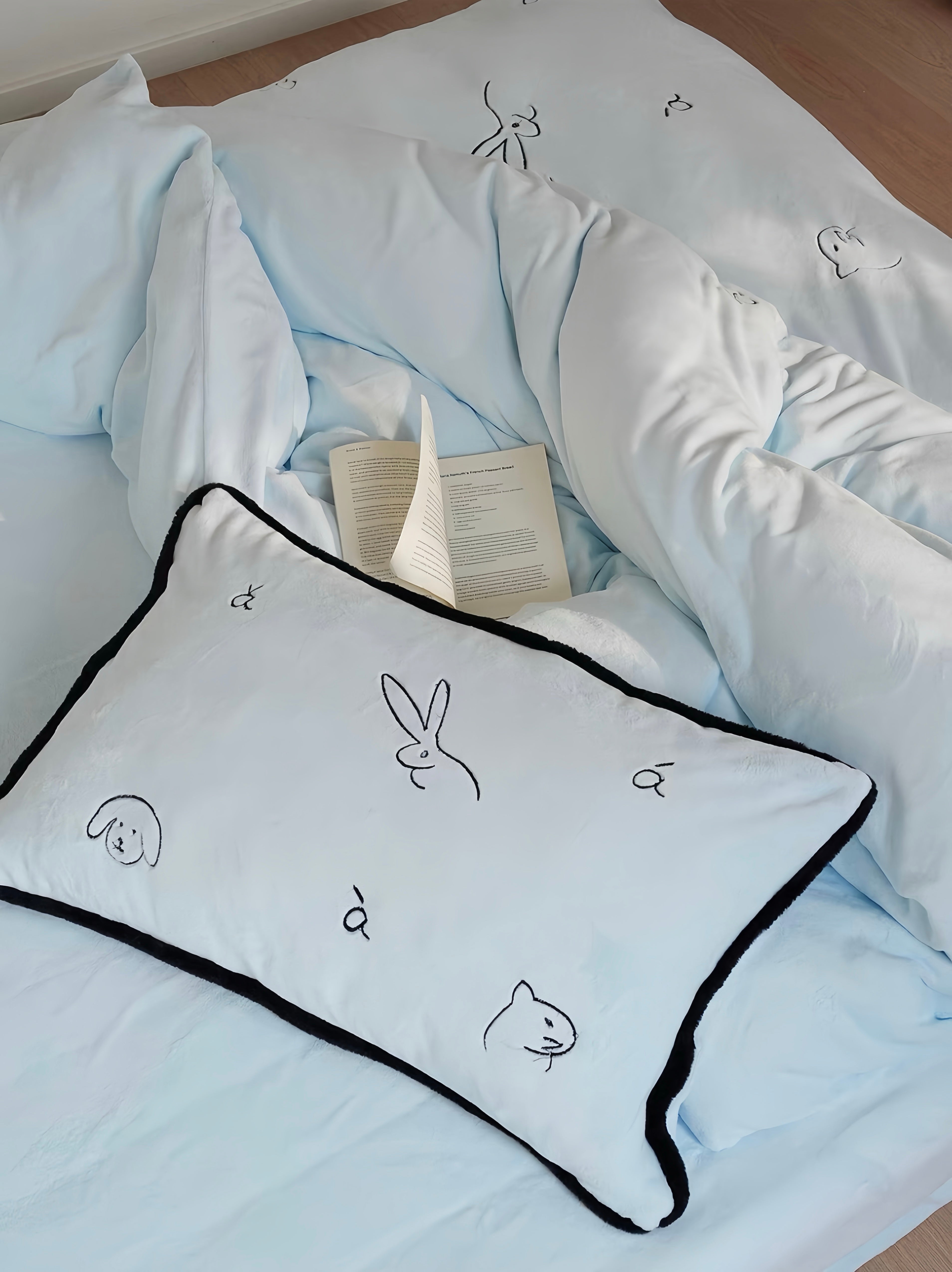 Fluffy Quiet Friends Bedding Set