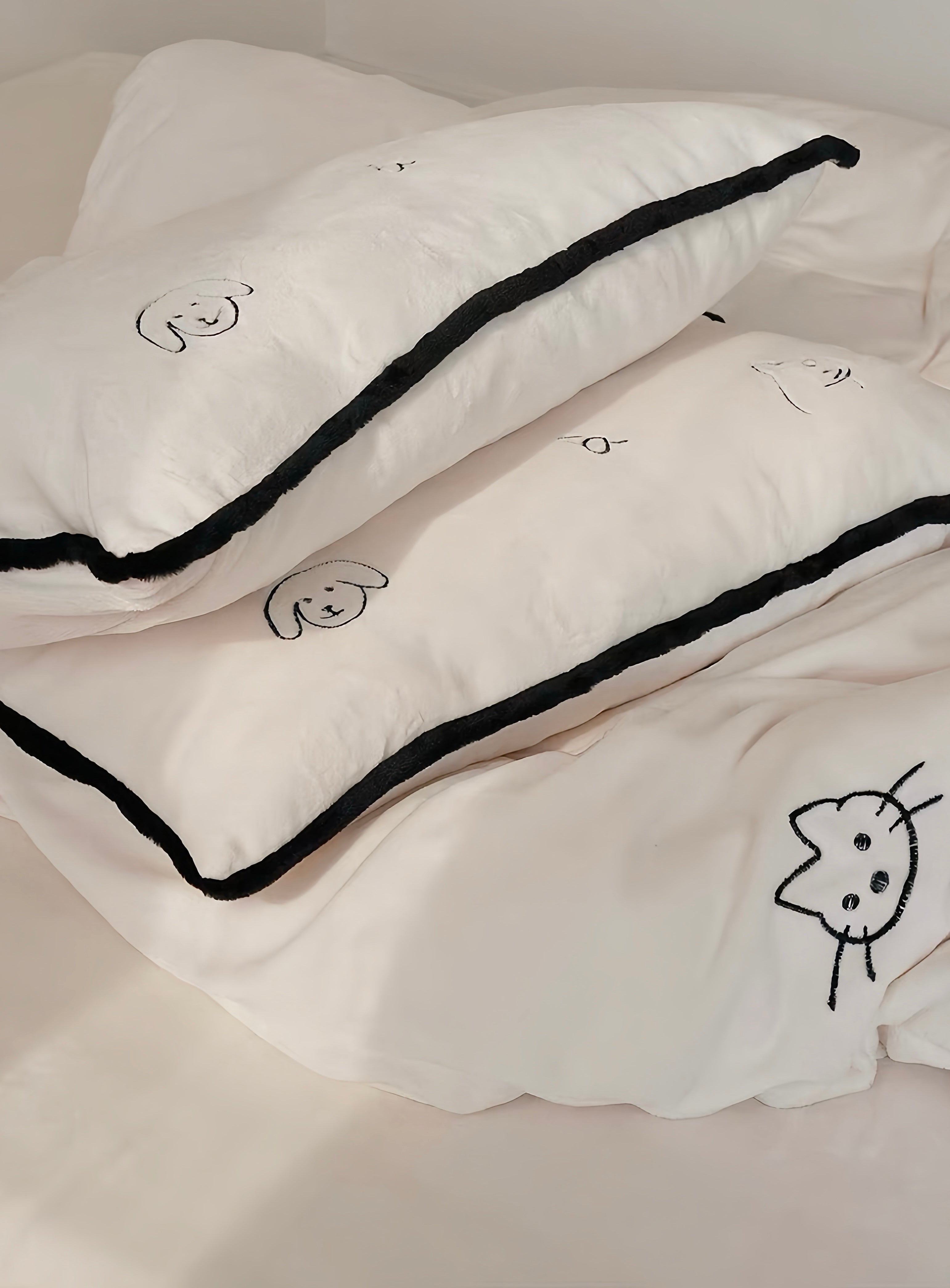 Fluffy Quiet Friends Bedding Set