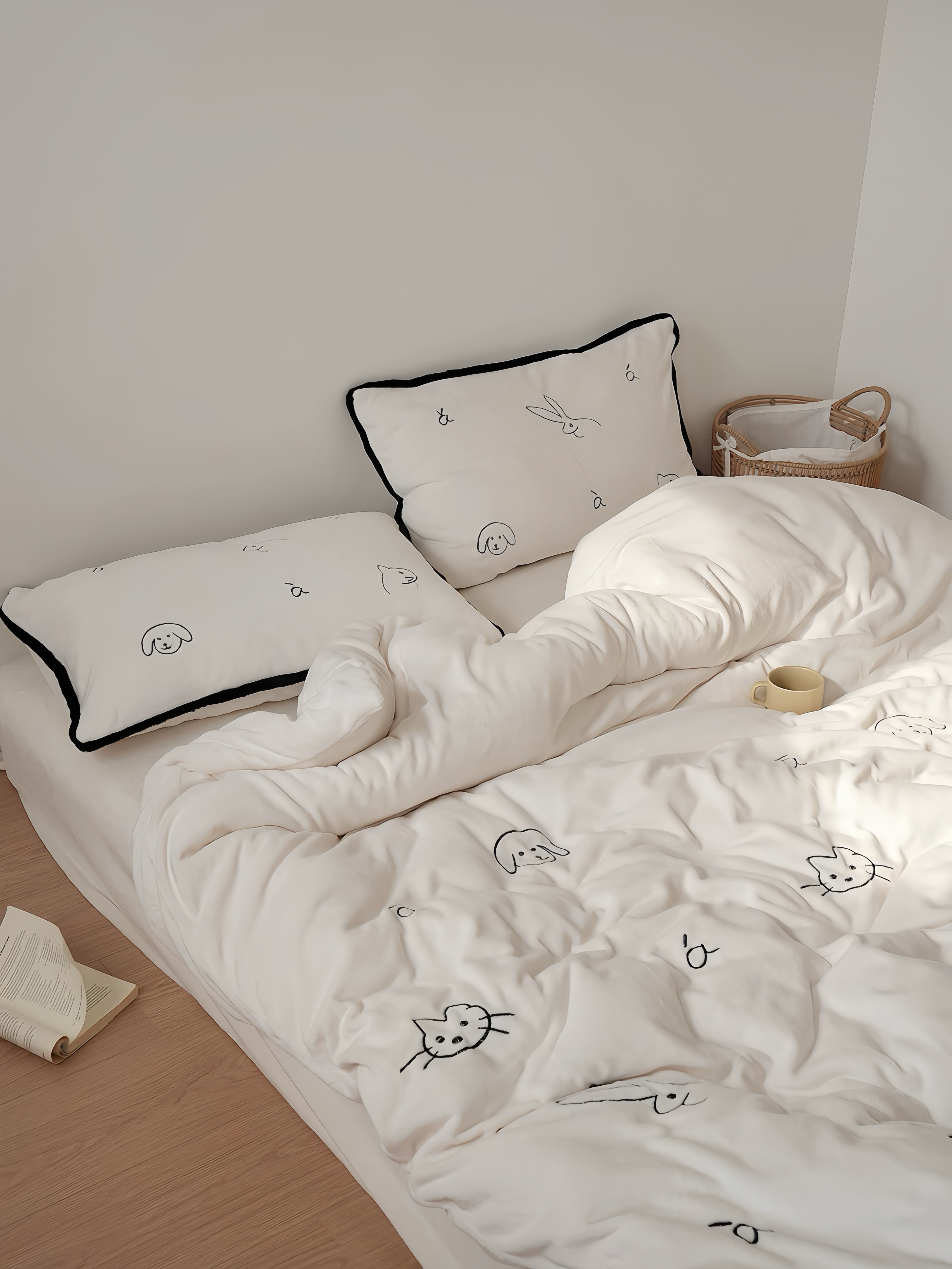 Fluffy Quiet Friends Bedding Set