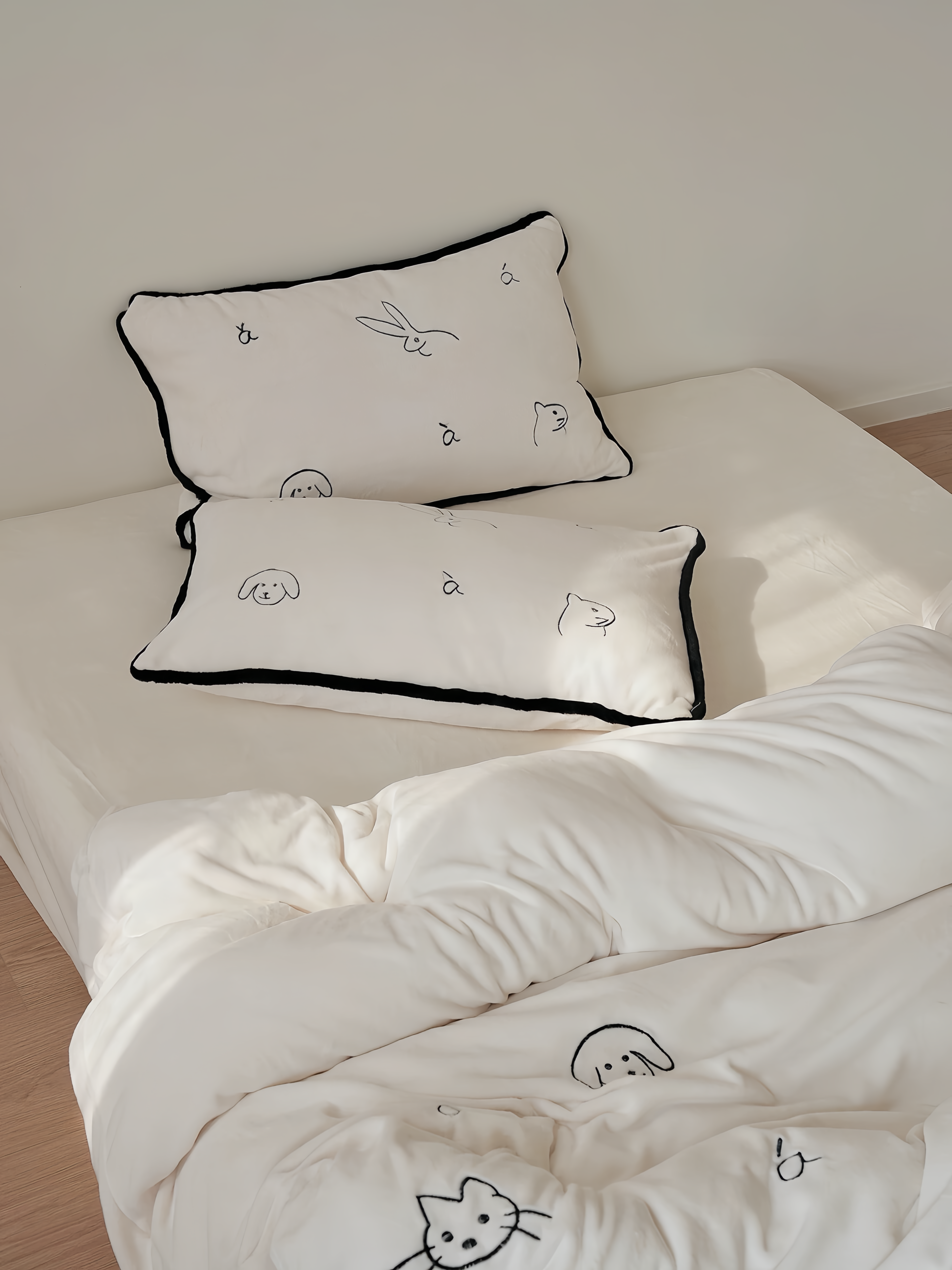 Fluffy Quiet Friends Bedding Set