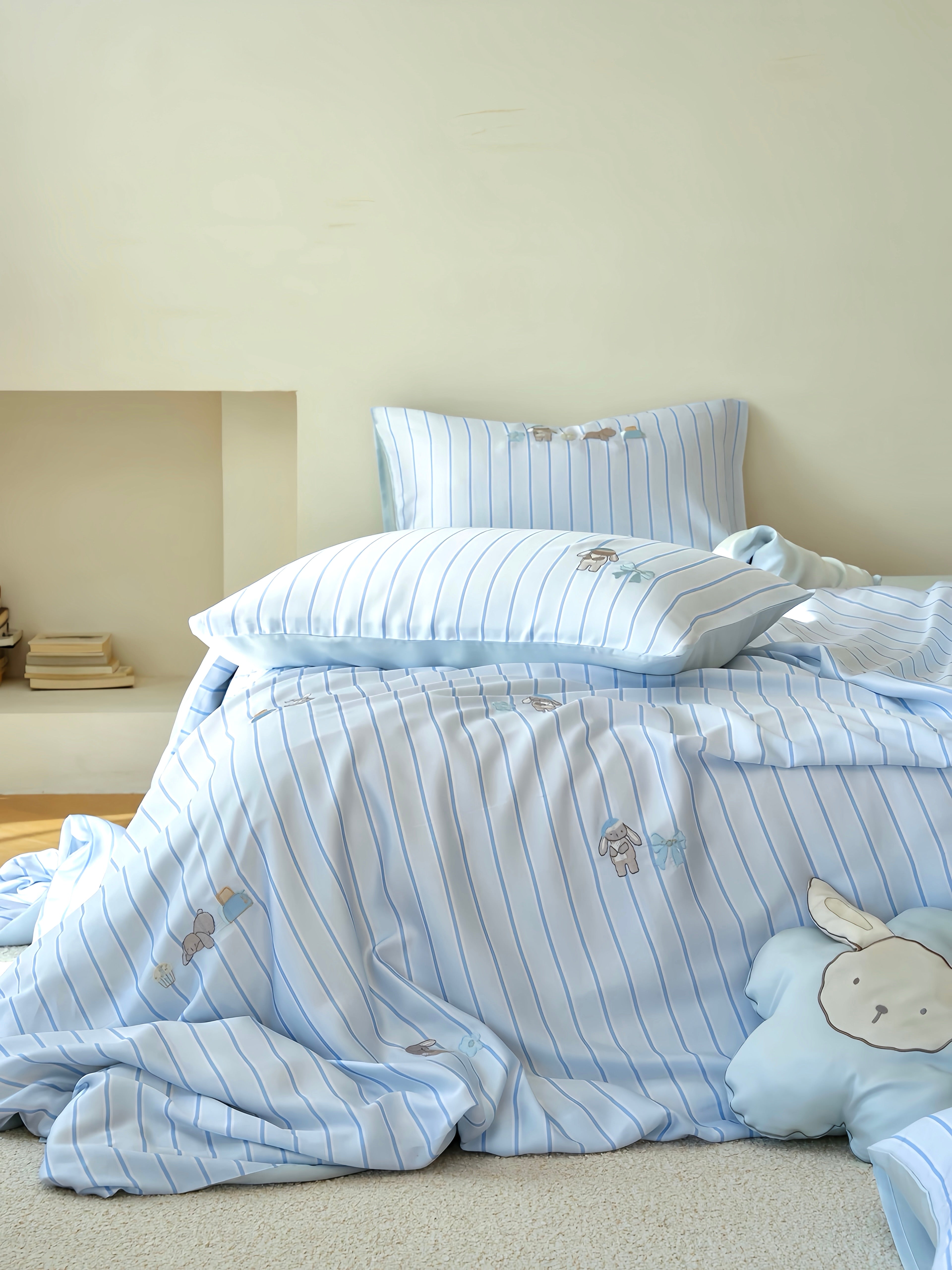Tencel Ribbon Line Moments Bedding Set