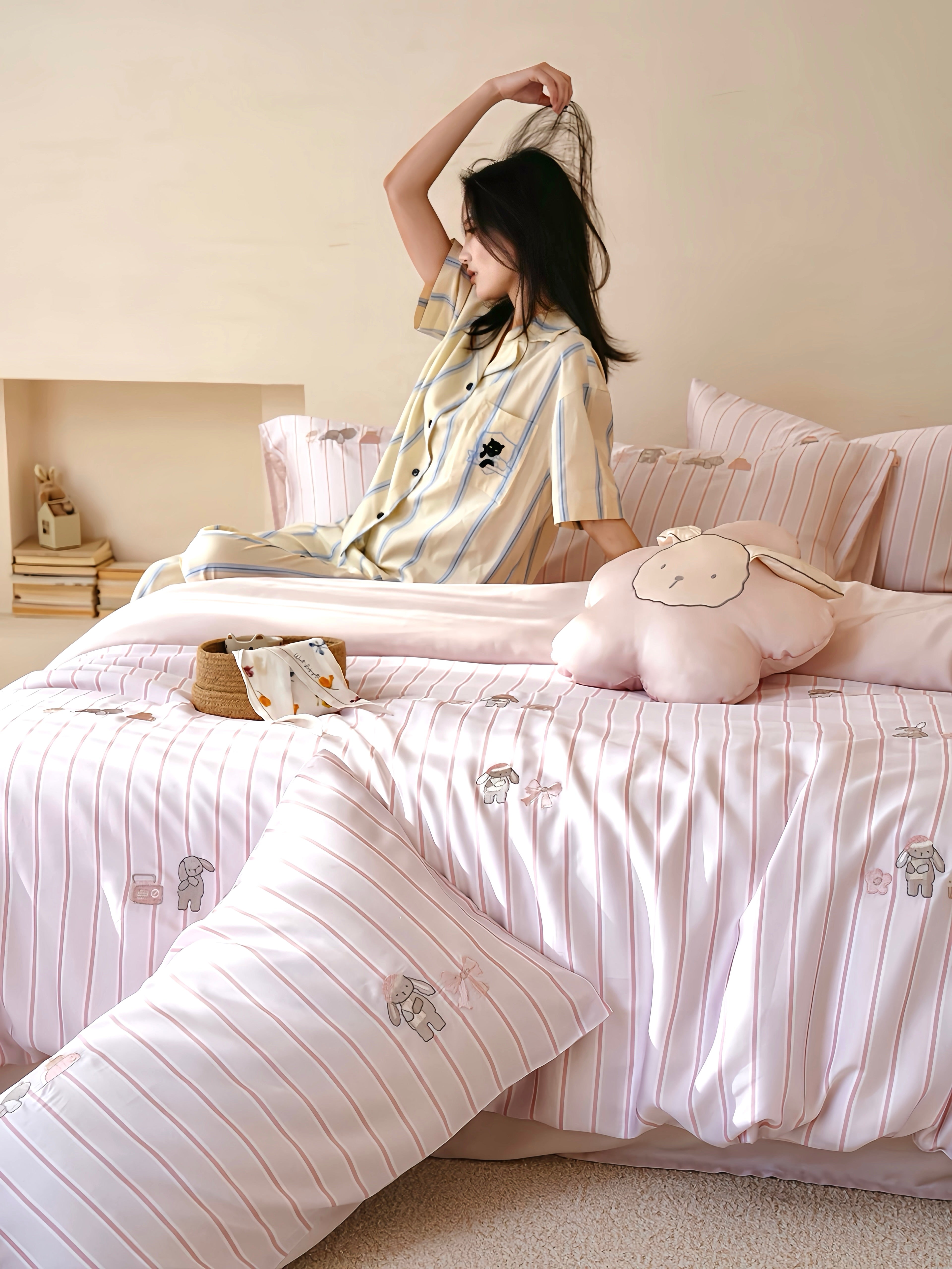 Tencel Ribbon Line Moments Bedding Set